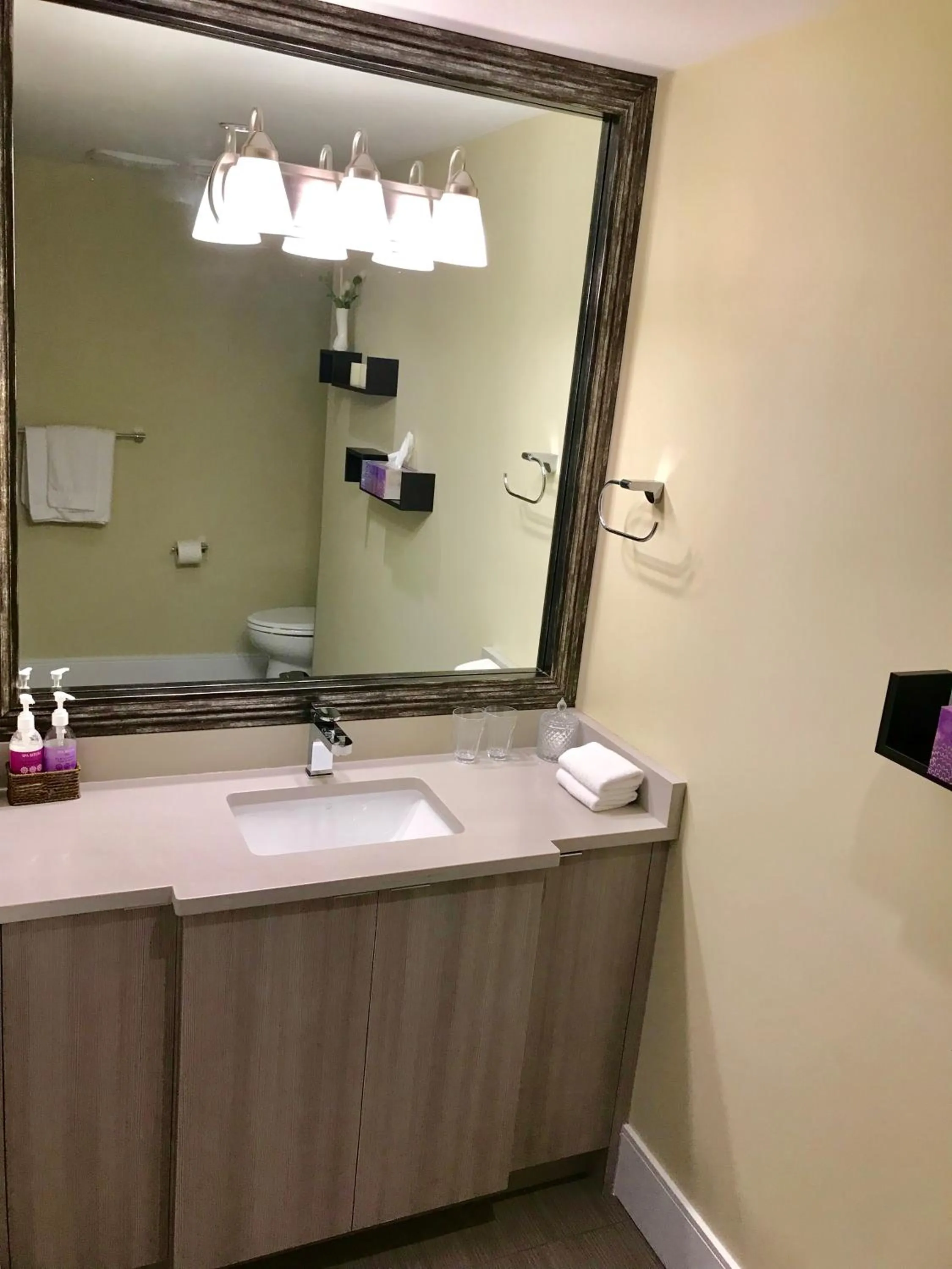 Bathroom in Bay View House