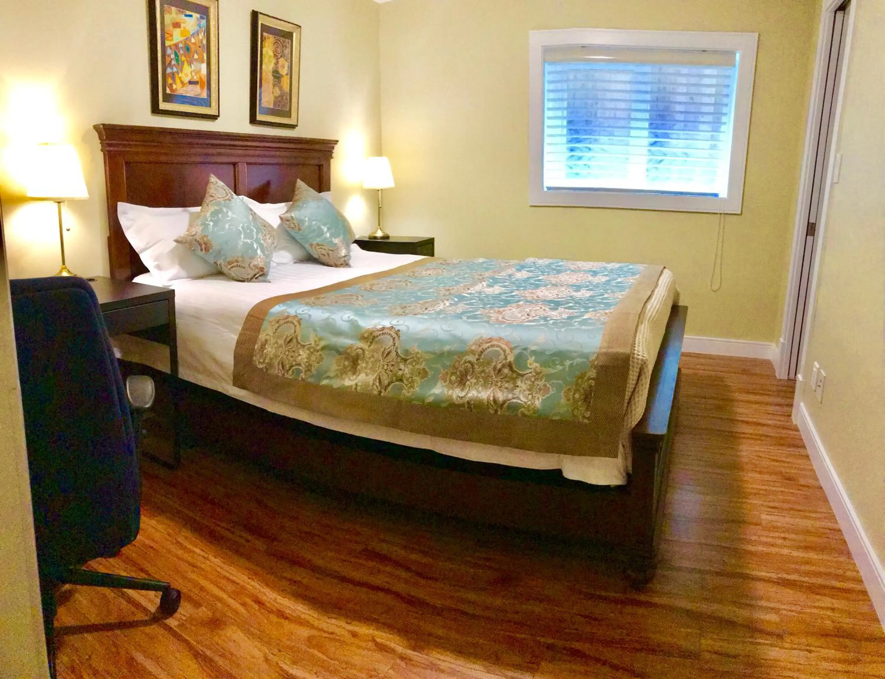 View (from property/room), Bed in Bay View House