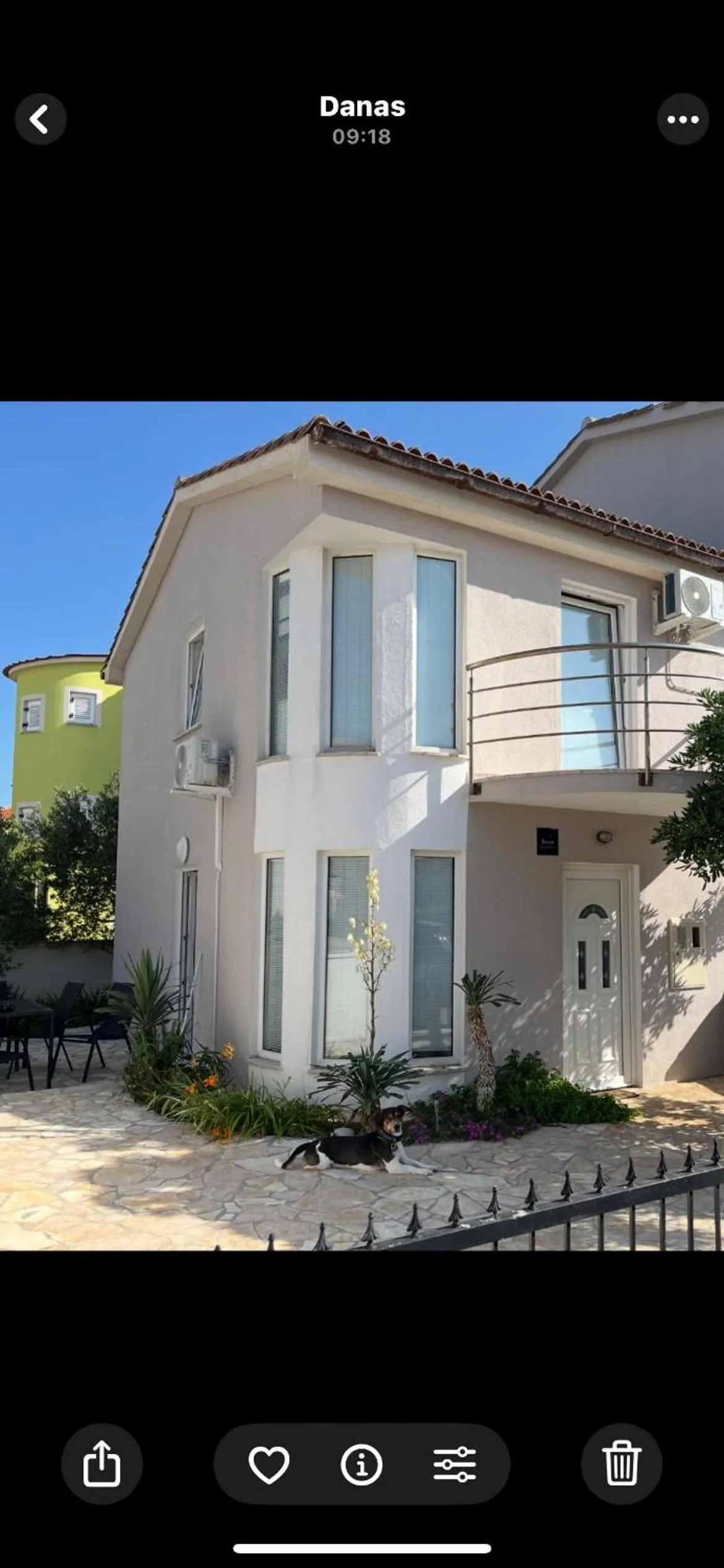 SUMMER NOVALJA Spacious Holiday Home with Private Garden, BBQ & 2 Parking Spaces