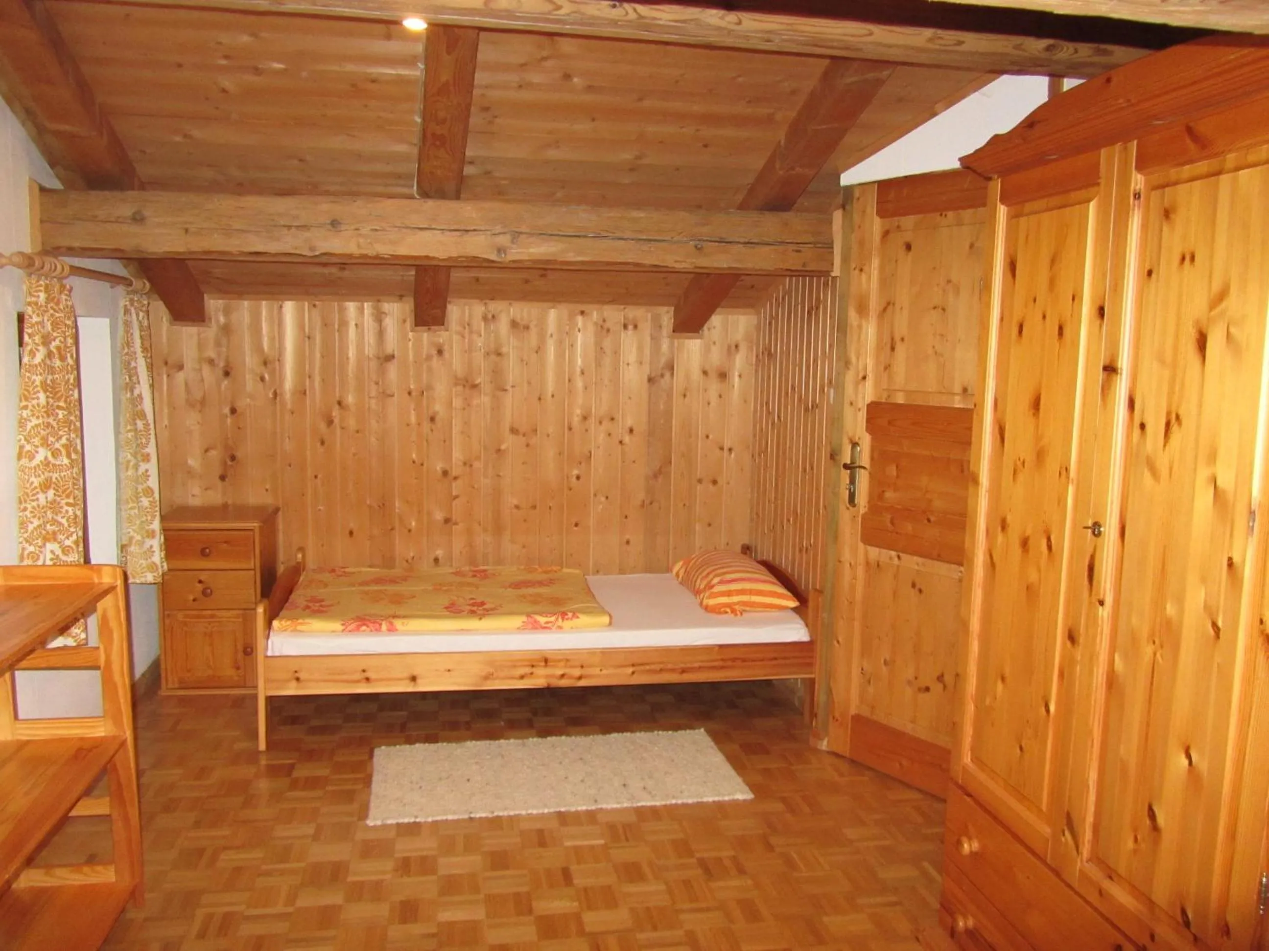 Bedroom, Bed in Ferienhaus Zopfhäusl