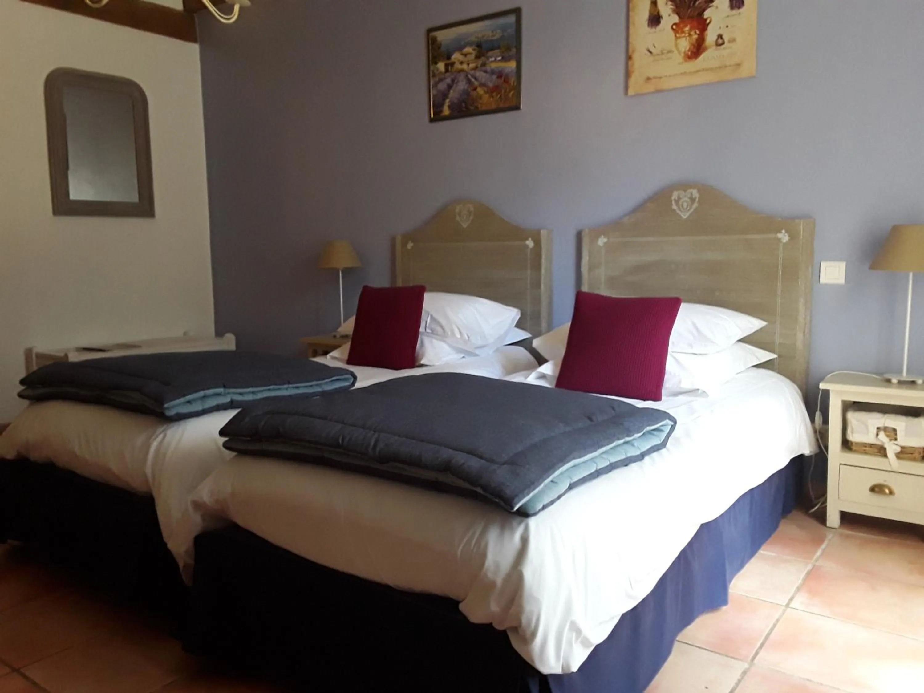 Bedroom, Bed in Mas de l'ile