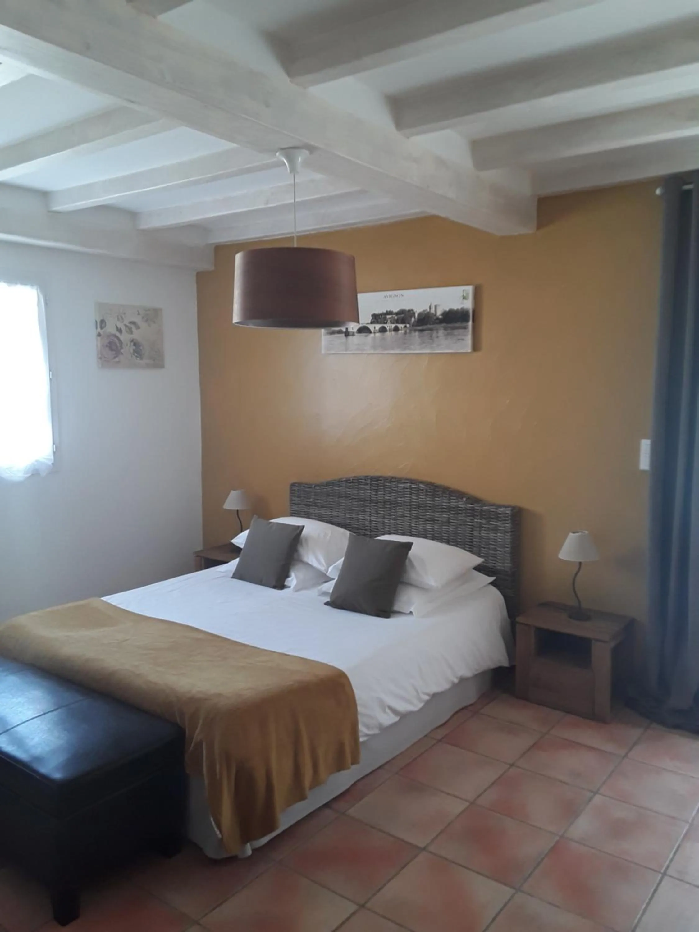 Photo of the whole room, Bed in Mas de l'ile