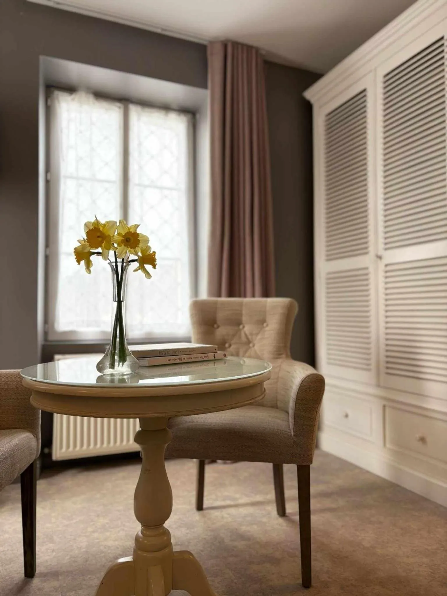 Seating area in Hôtel Traiteur Les Ormes, The Originals Relais