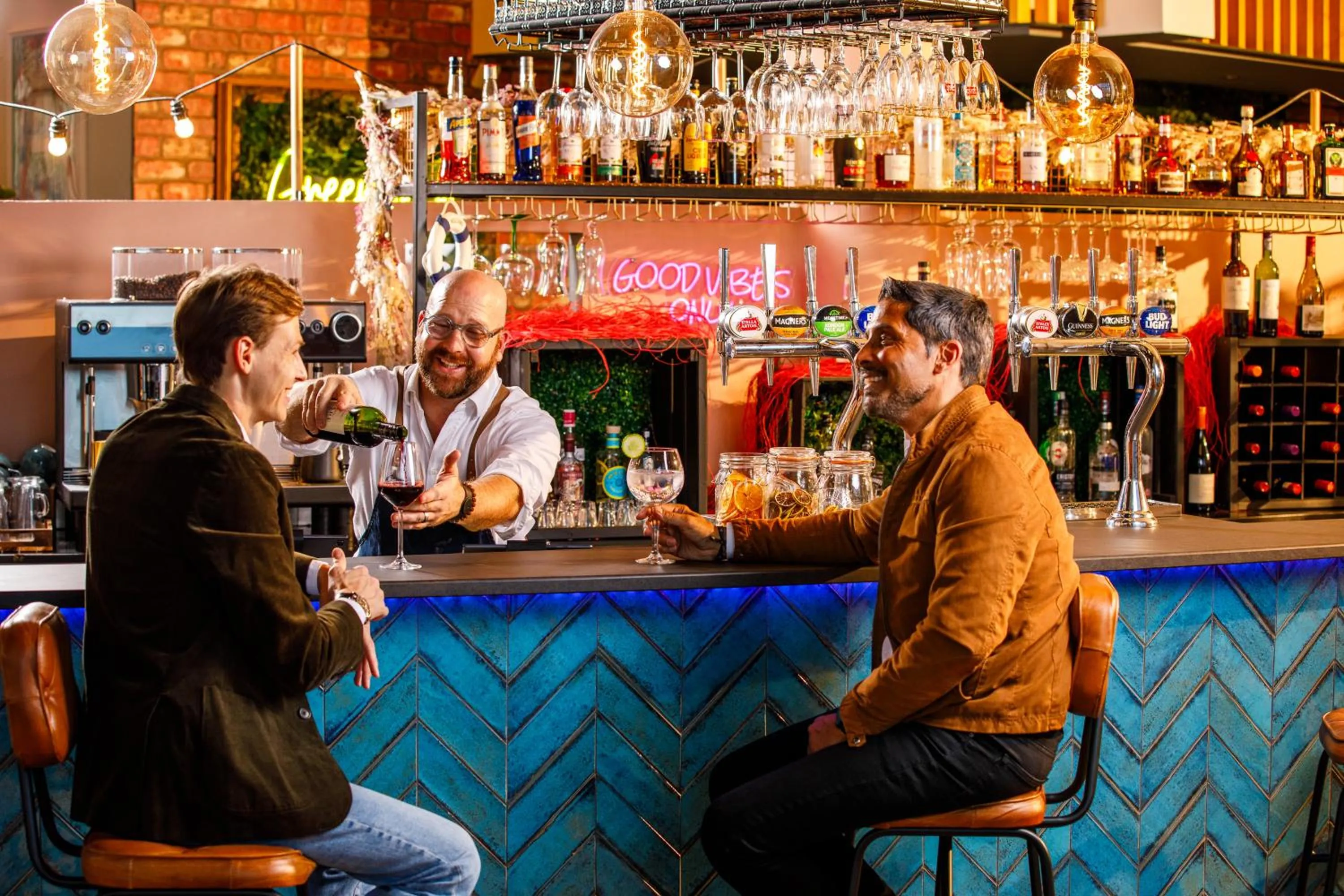 Lounge or bar in Novotel London Greenwich