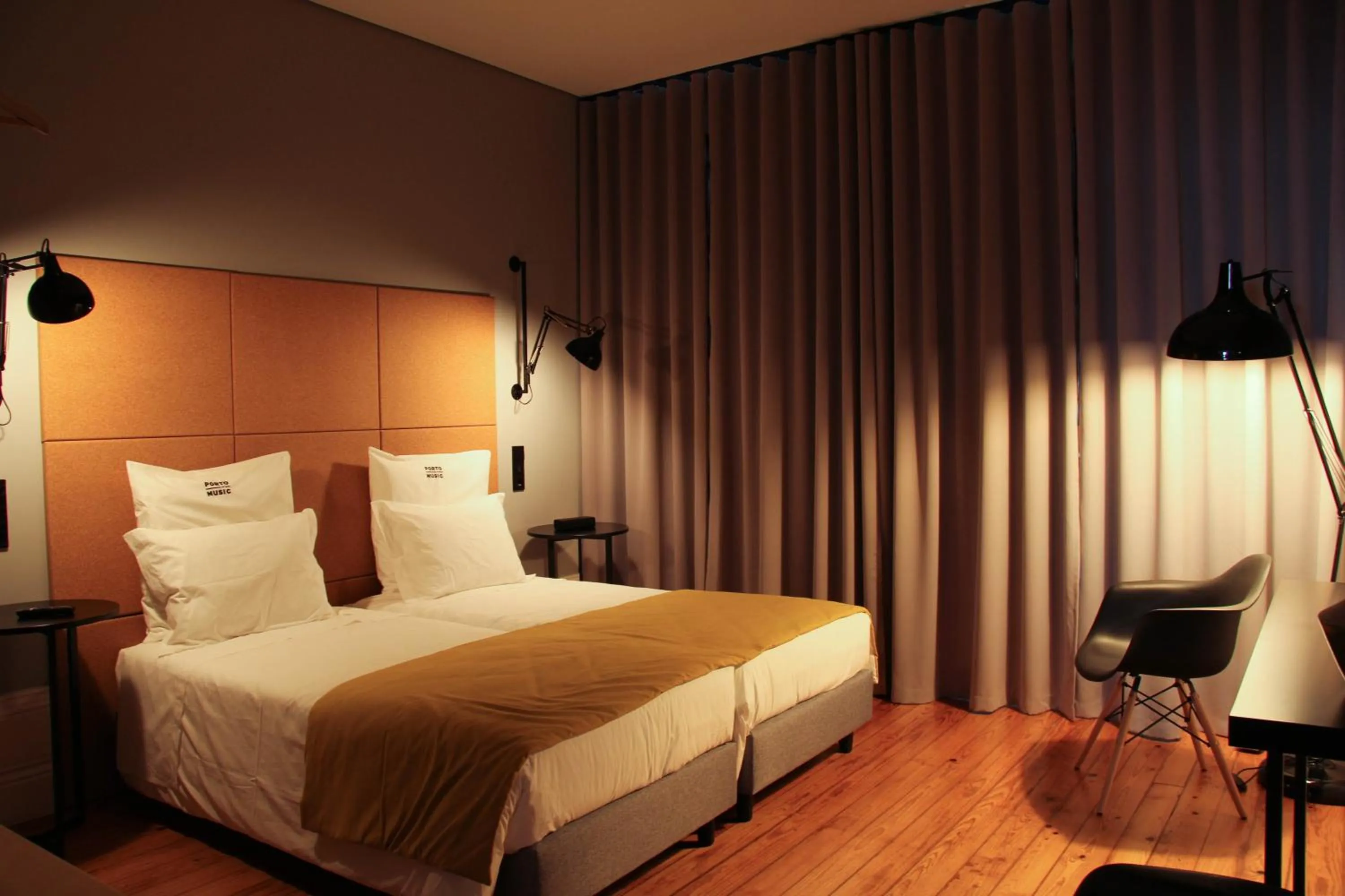 Bedroom, Bed in Porto Music Guest House