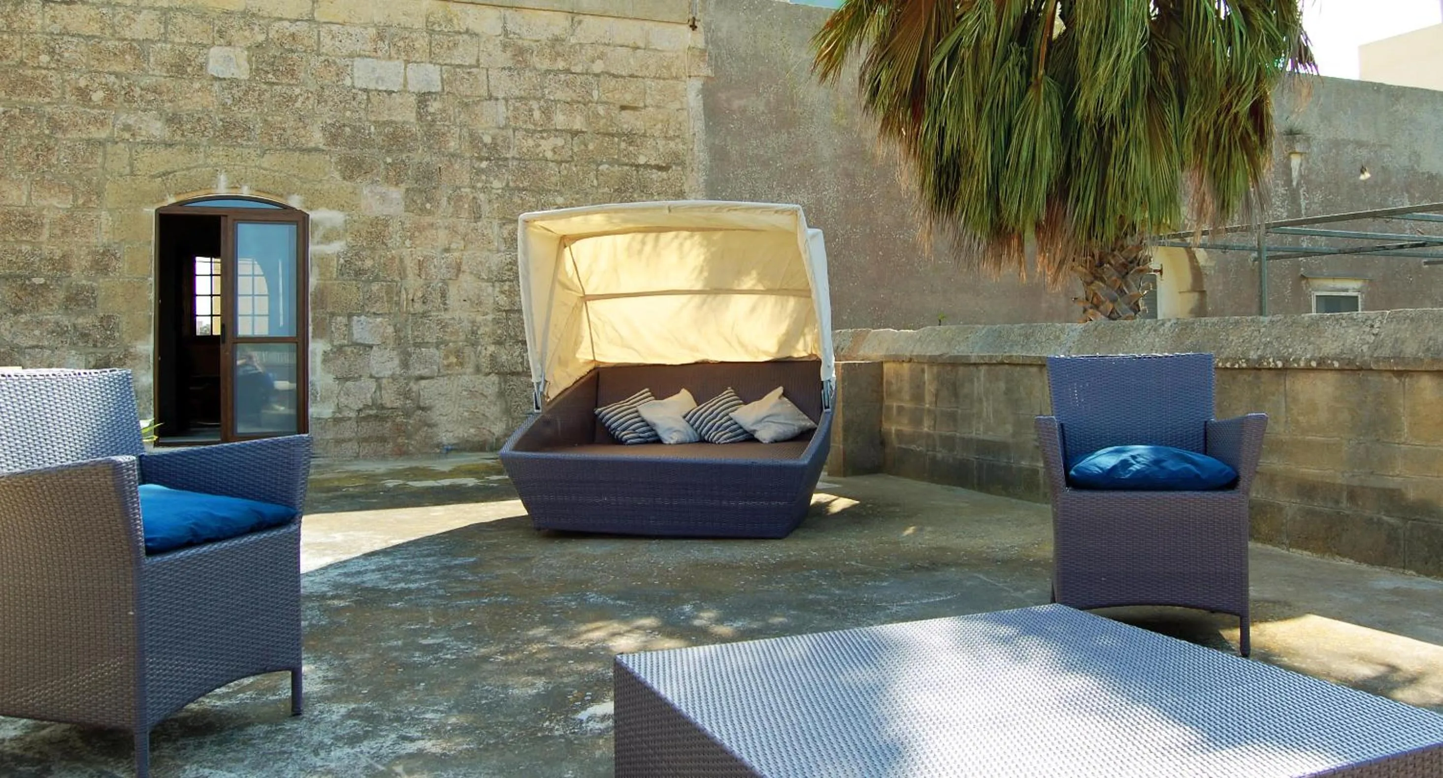 Patio in Mood Farmhouse Mythology