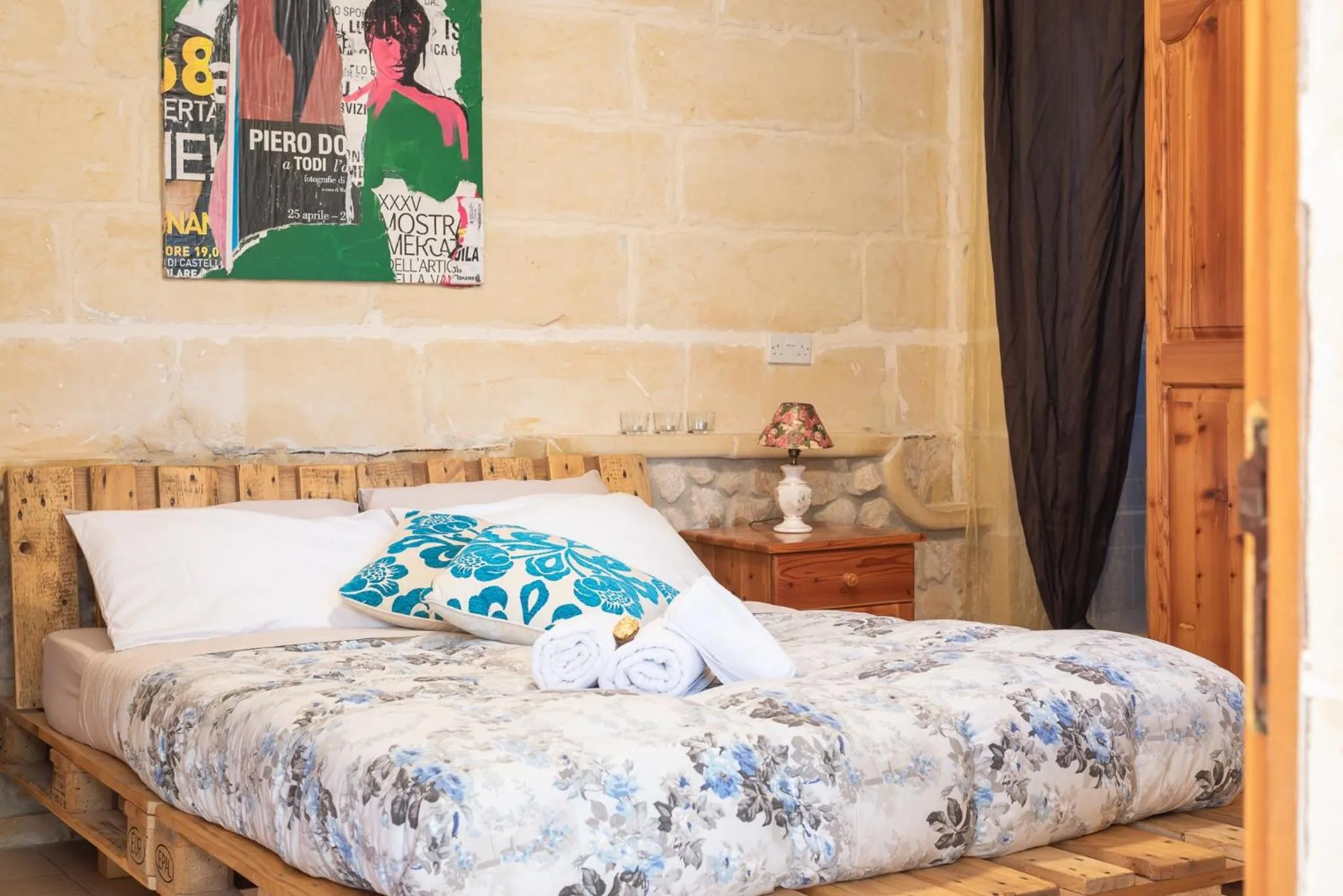 Photo of the whole room in Mood Farmhouse Mythology