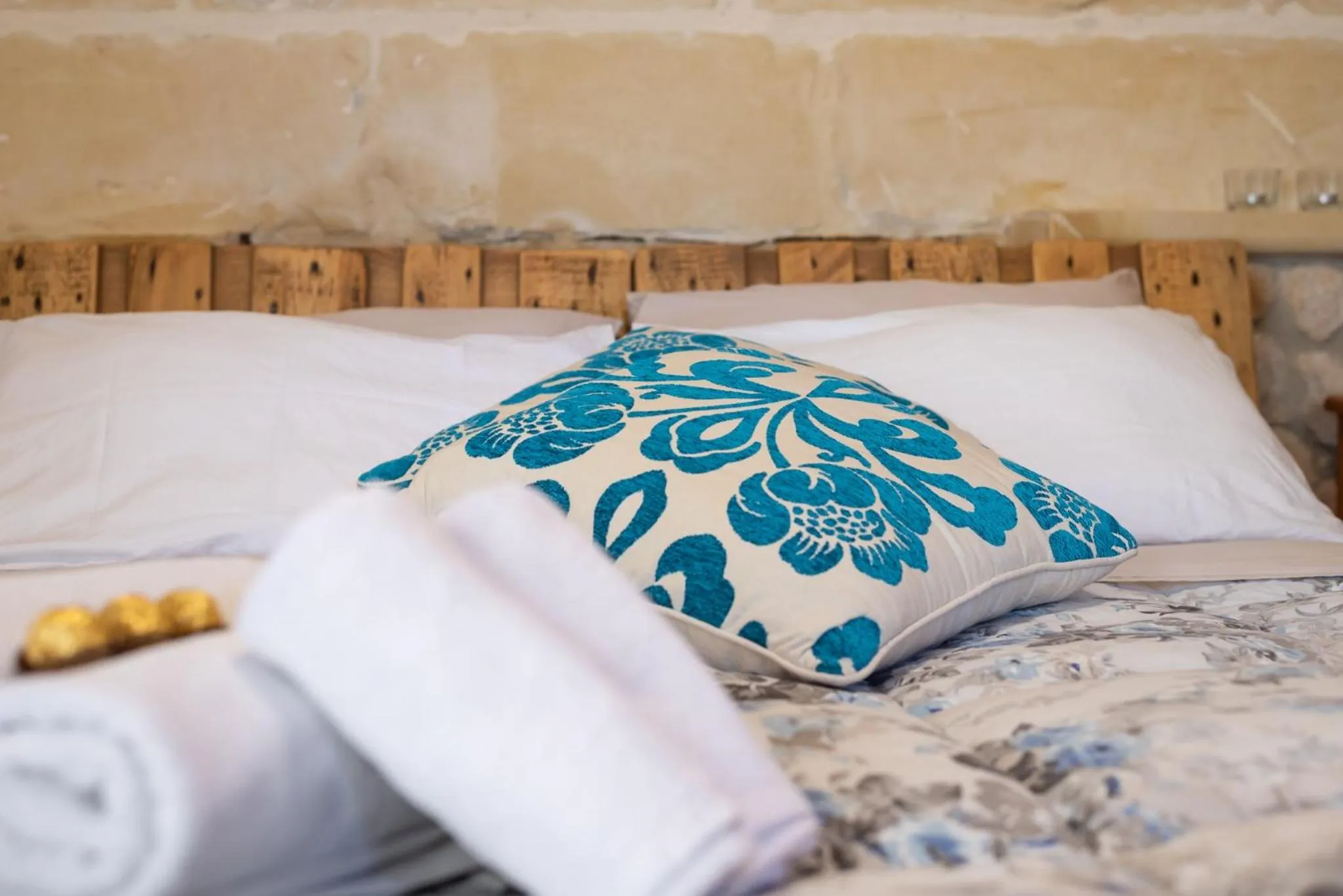 Photo of the whole room in Mood Farmhouse Mythology