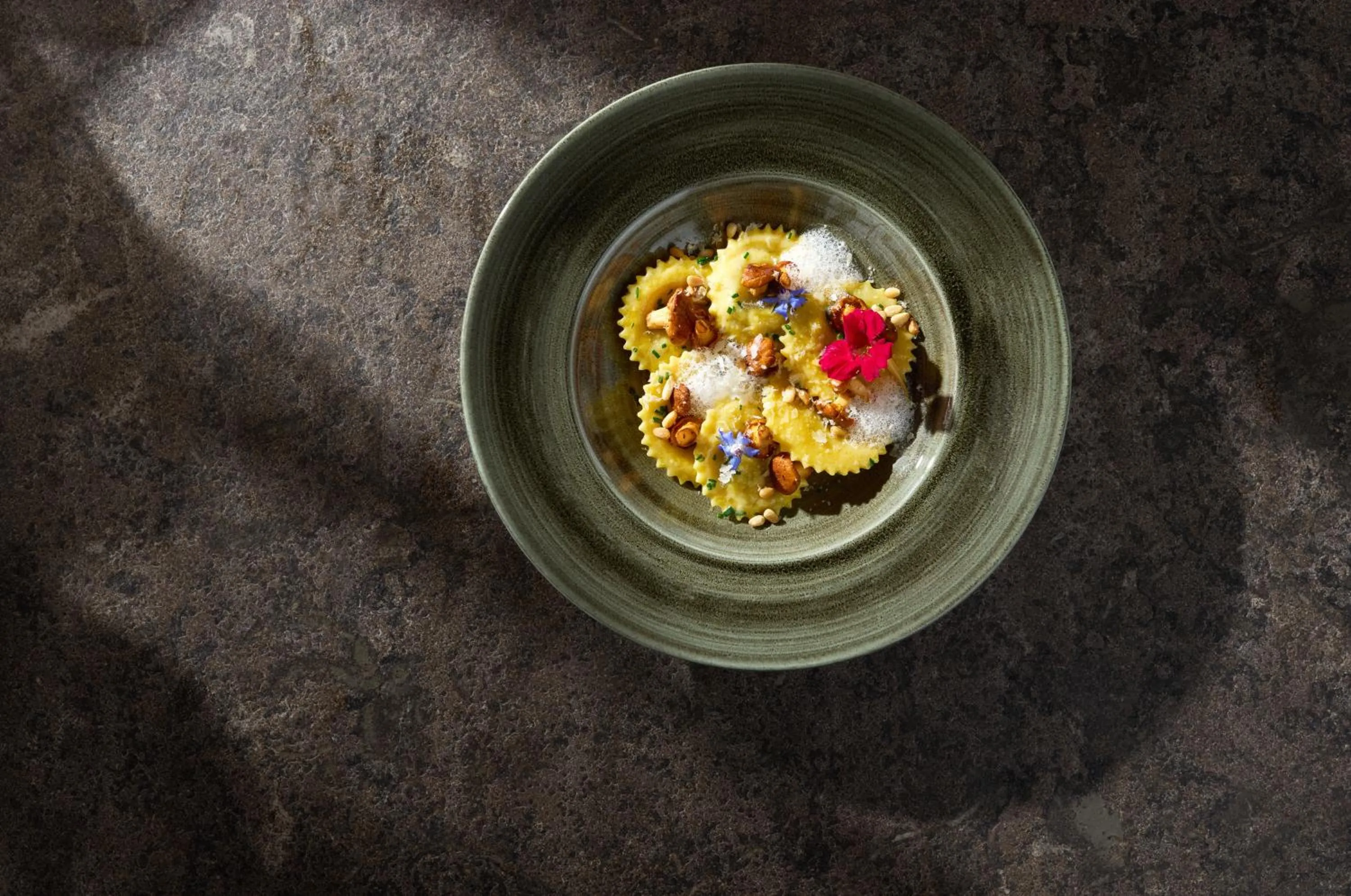 Restaurant/places to eat in Hotel loj - our kind of place