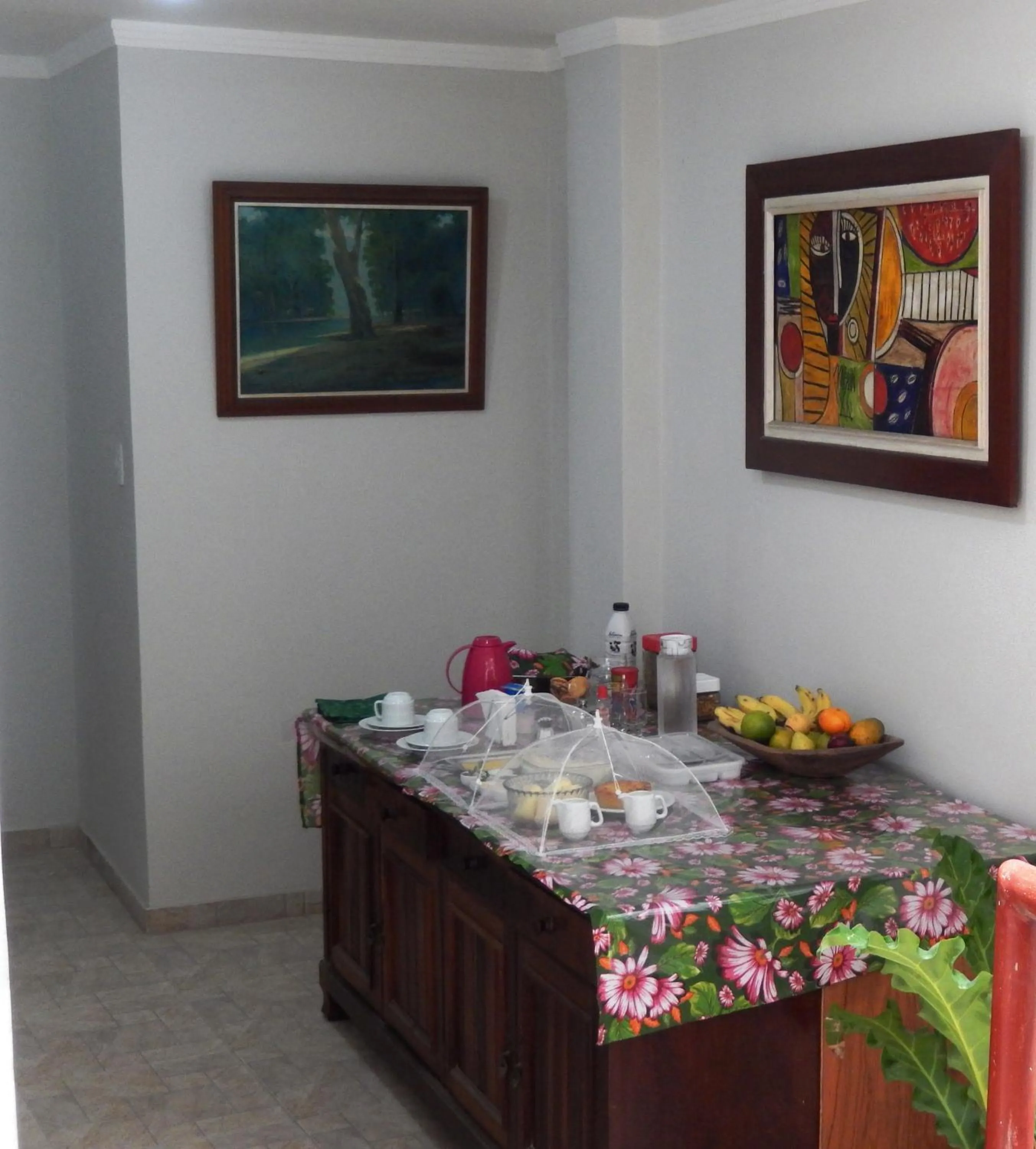 Buffet breakfast in Suite Vista Mar