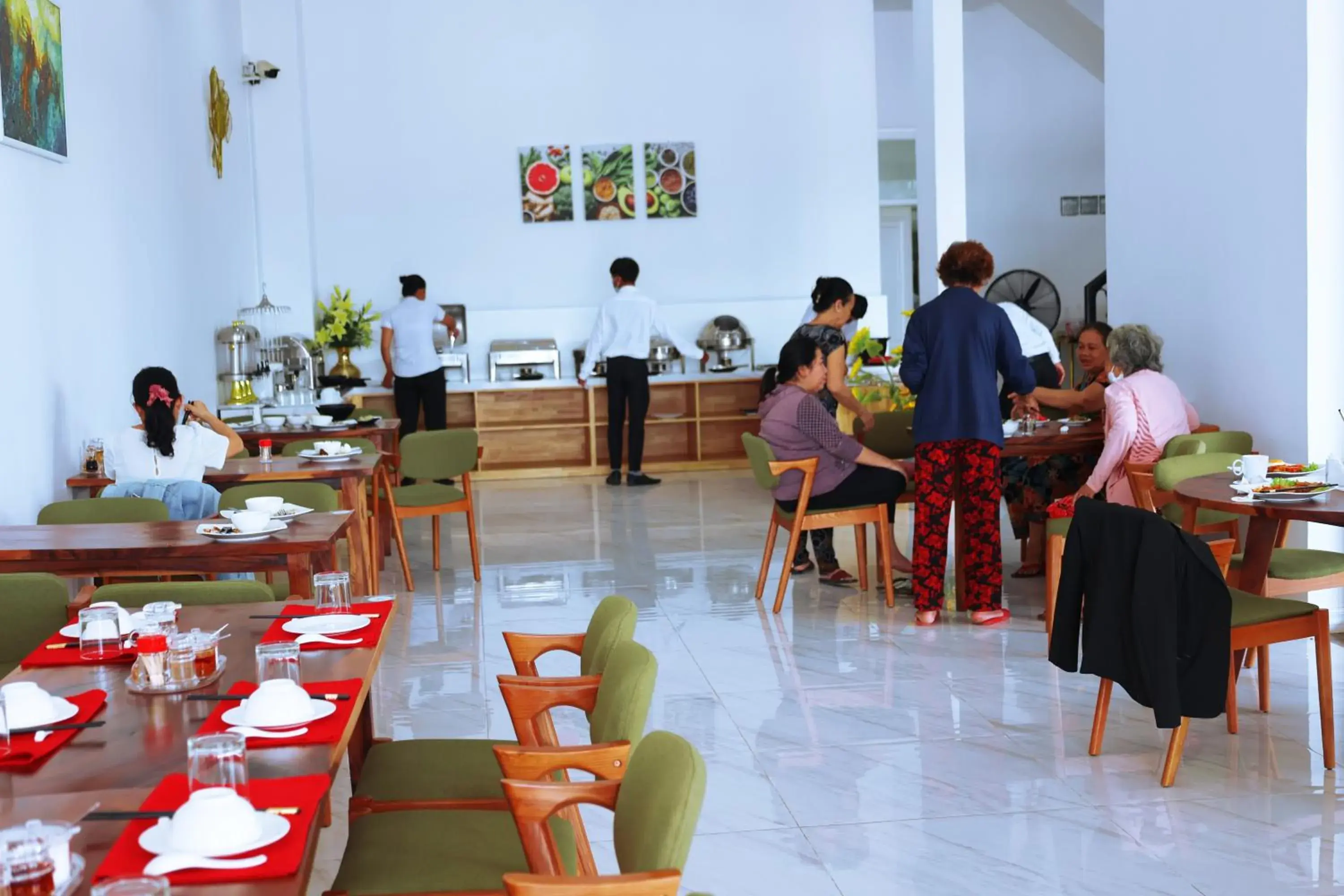 Restaurant/places to eat in Shanghai Resort Restaurant/places to eat in Shanghai Resort