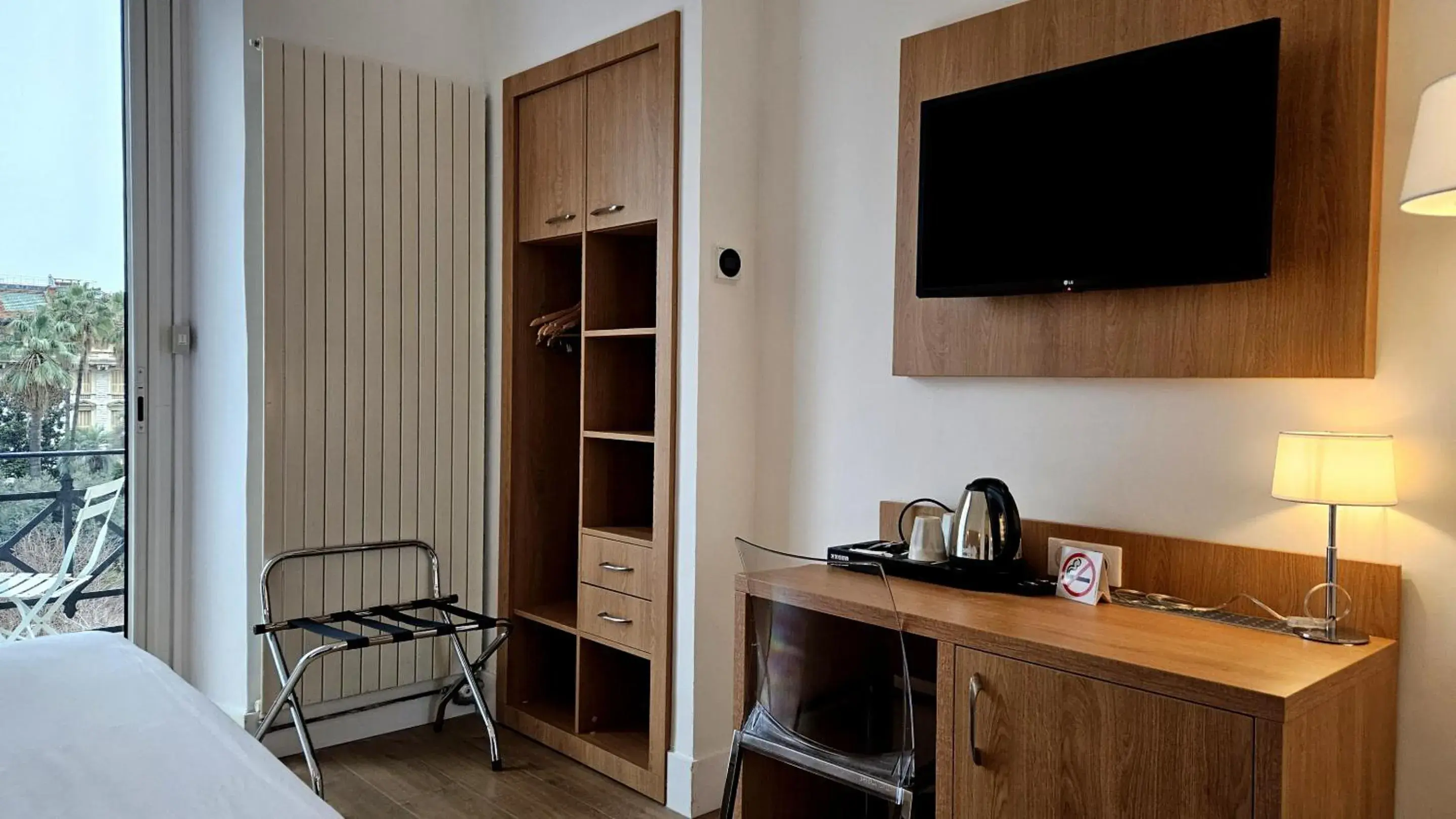 Bedroom, Bed in Hotel Carlton Nice, Partially Renovated Bedroom, Bed in Hotel Carlton Nice, Partially Renovated