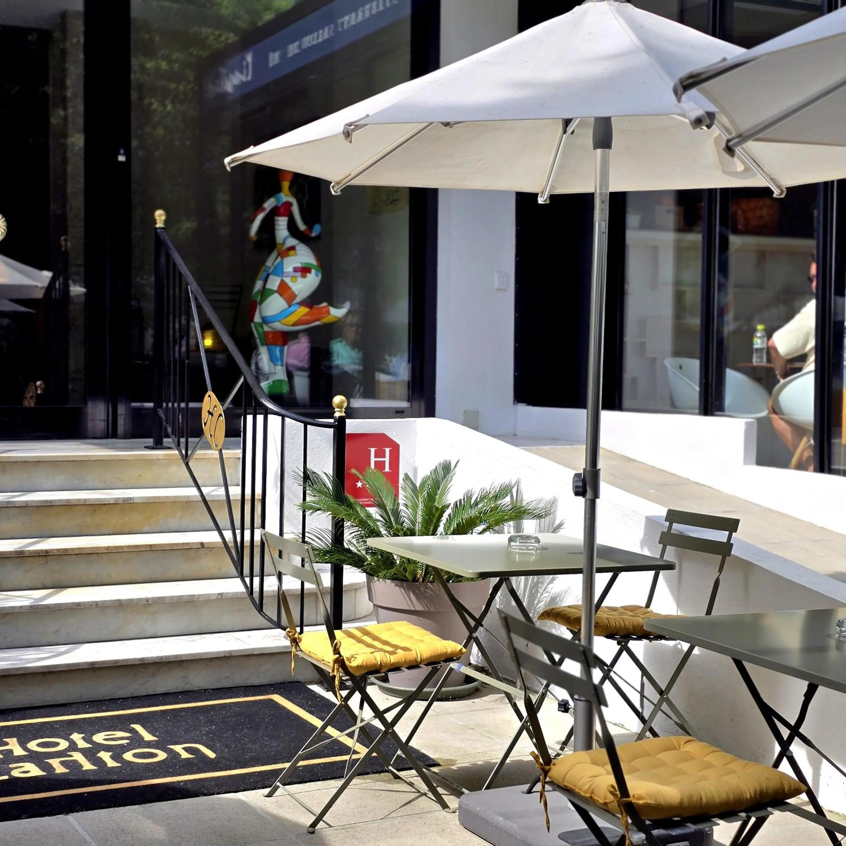 Patio in Hotel Carlton Nice, Partially Renovated