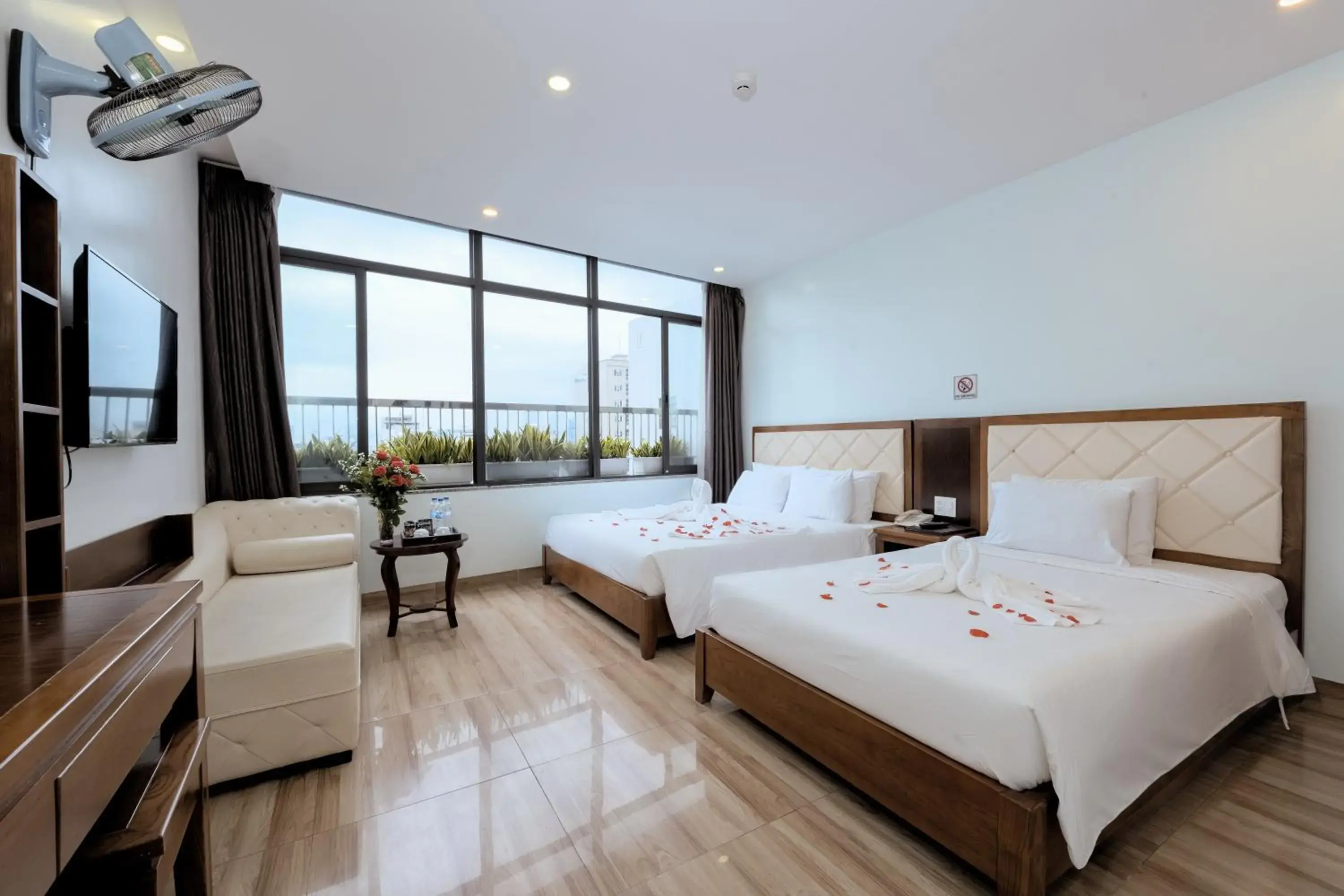 Bedroom, Bed in DaNa Sailing Hotel Bedroom, Bed in DaNa Sailing Hotel