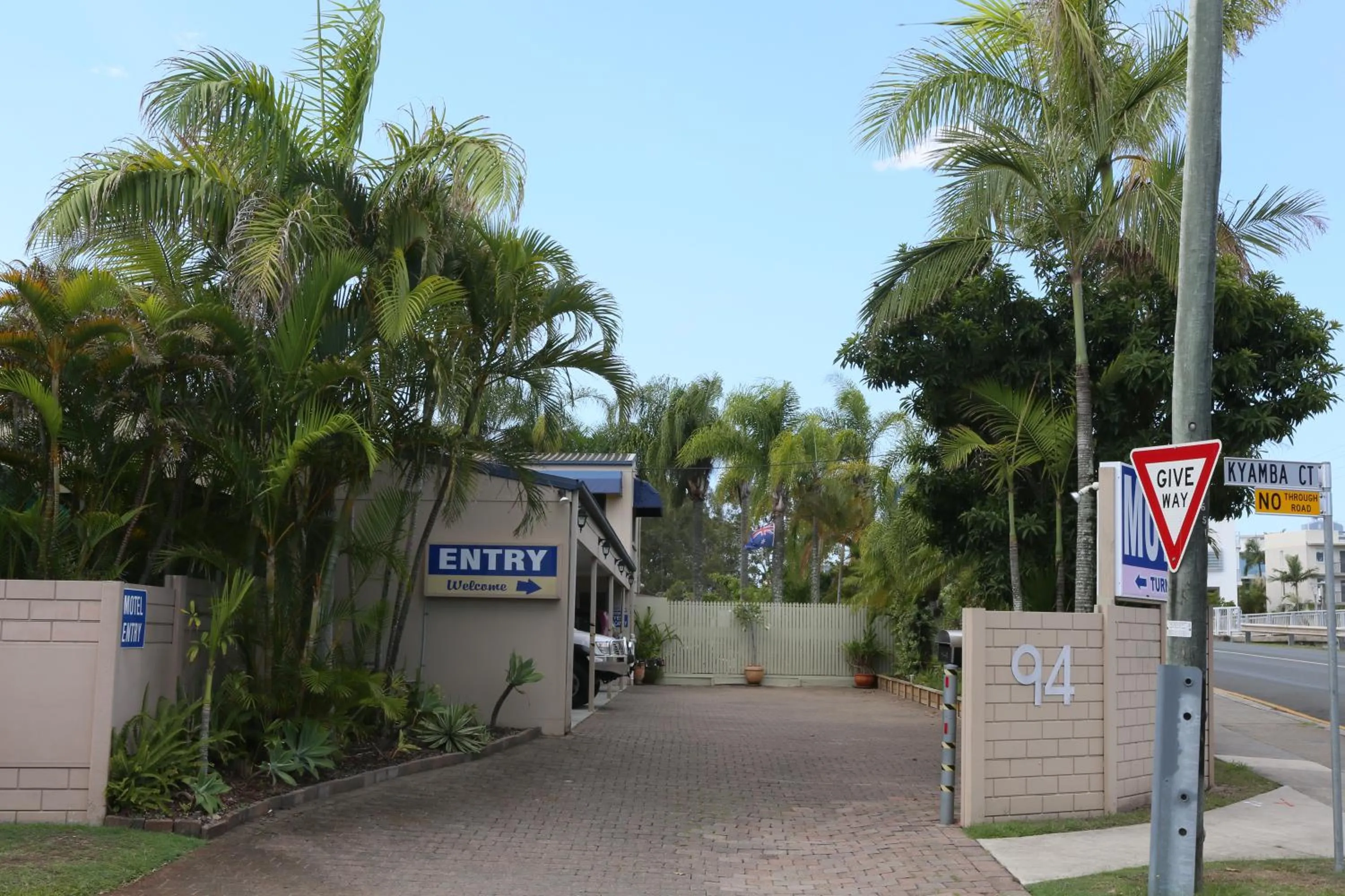 Facade/entrance in Kyamba Court Motel