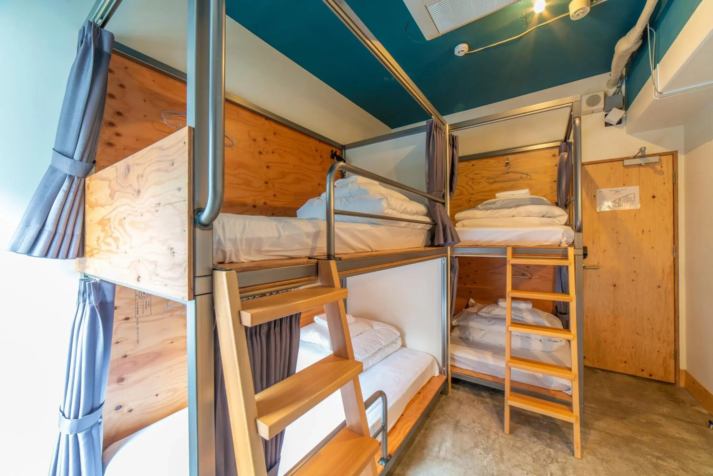 bunk bed, Bed in Wise Owl Hostels Shibuya bunk bed, Bed in Wise Owl Hostels Shibuya