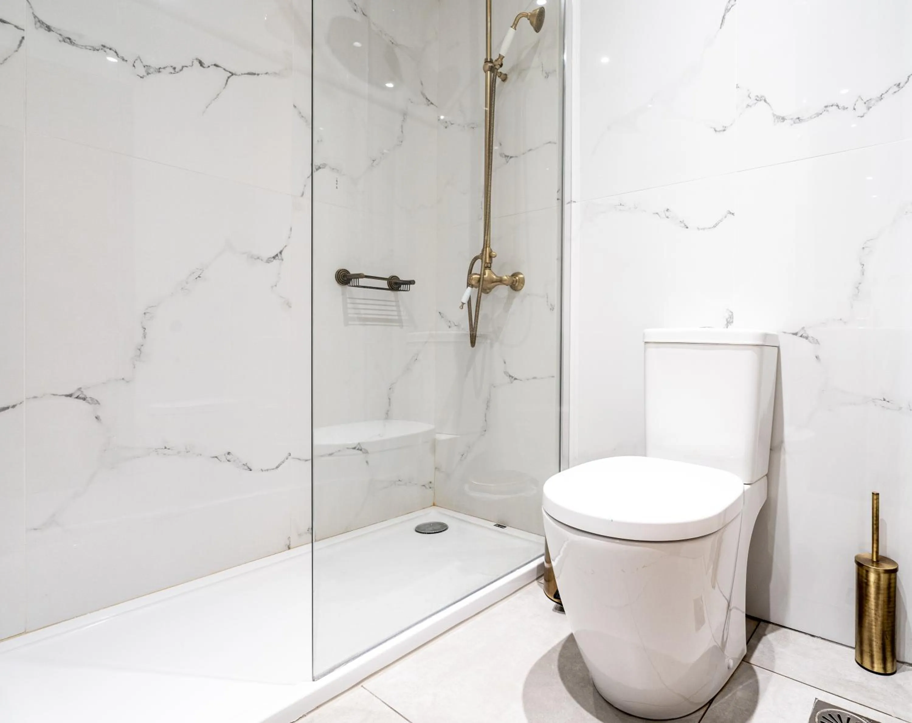 Shower in Veneziano Boutique Hotel