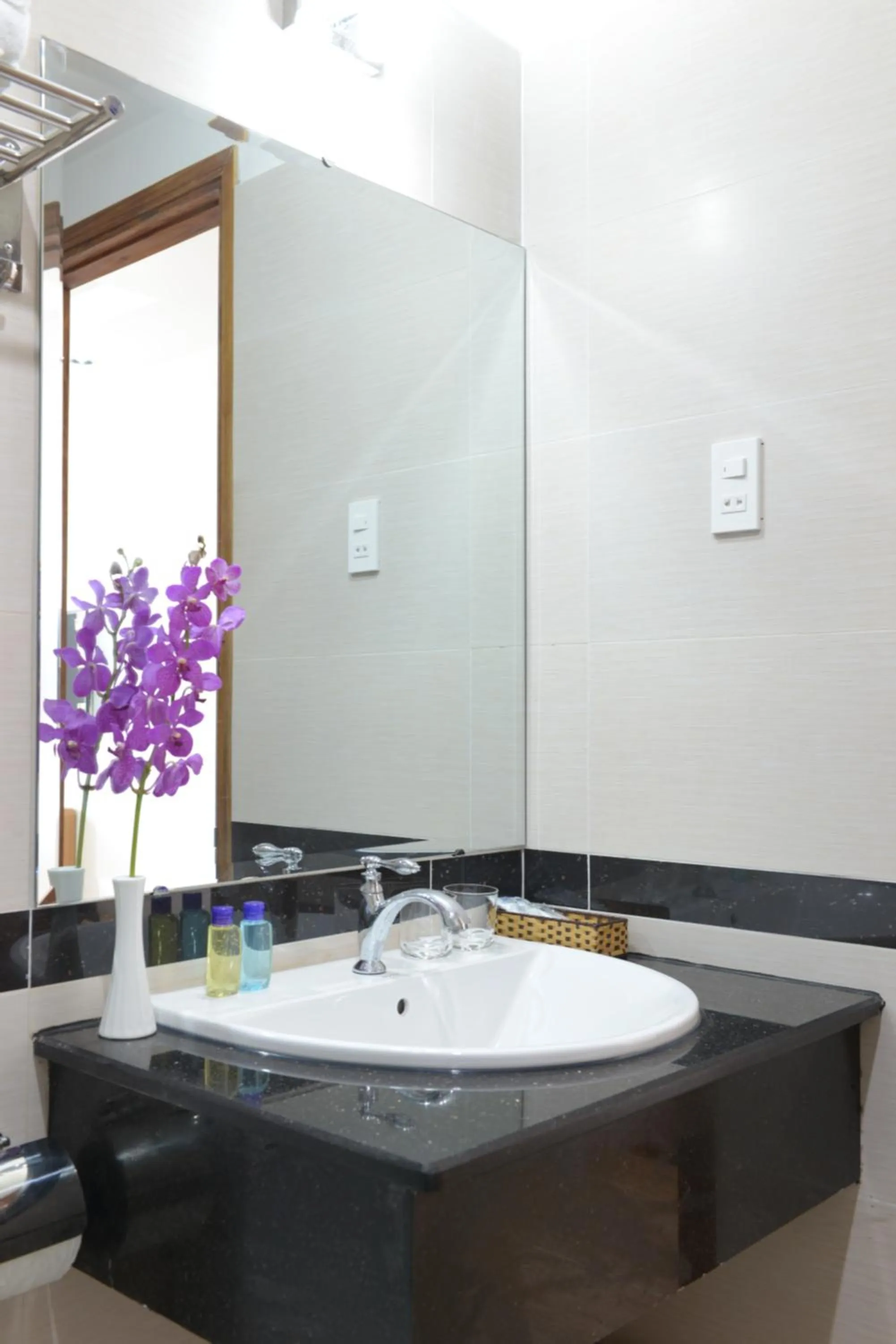 Toilet in VeeVoo Hotel