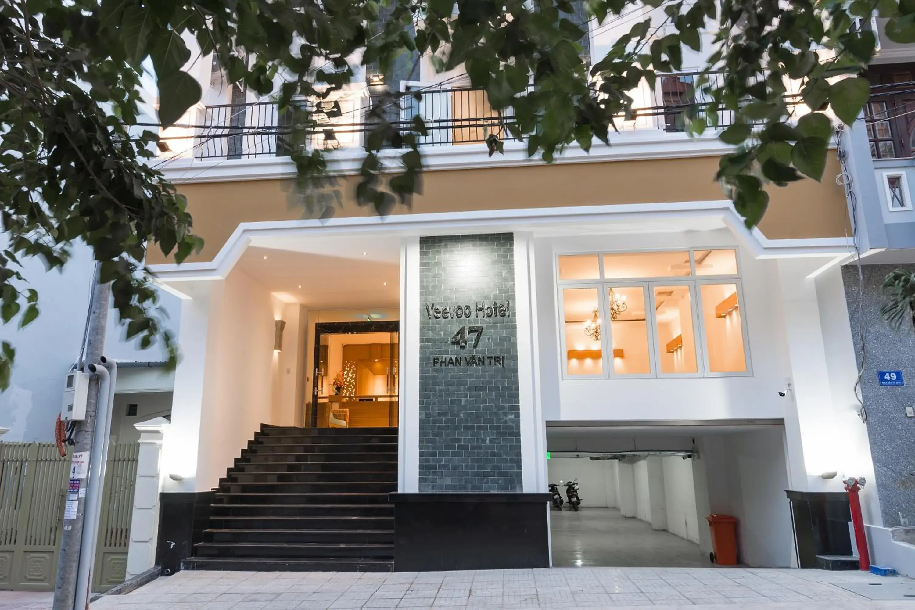 Facade/entrance in VeeVoo Hotel Facade/entrance in VeeVoo Hotel