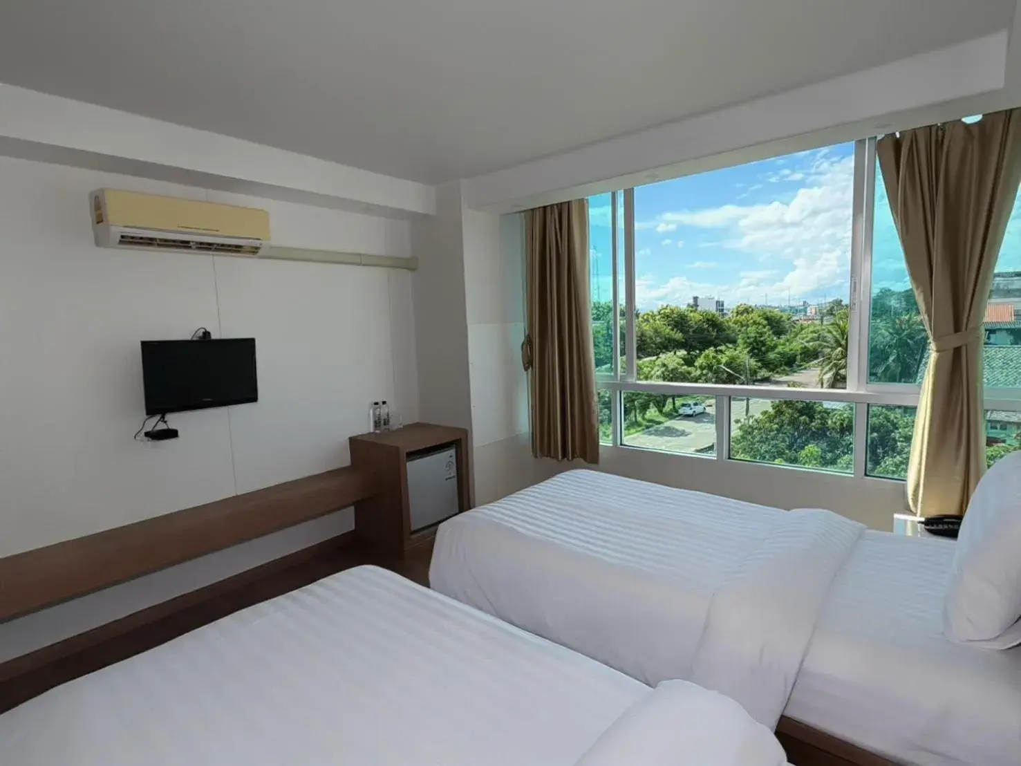 Standard Twin Room in KM Kwanphayao Hotel Standard Twin Room in KM Kwanphayao Hotel