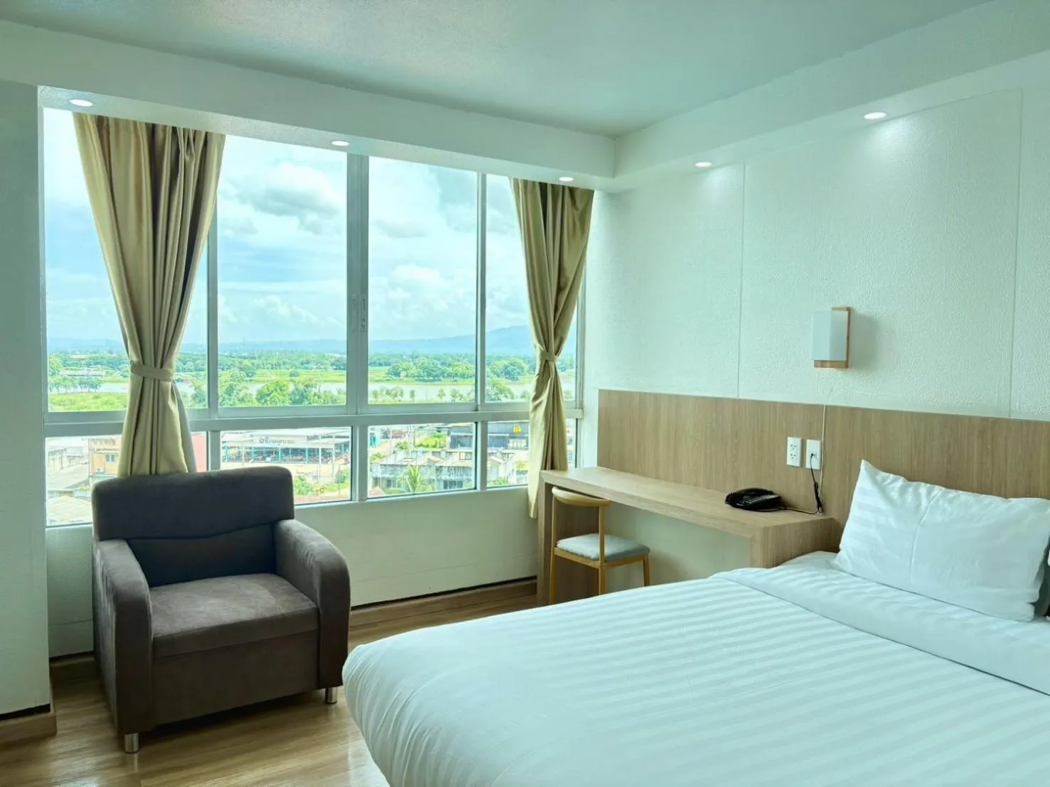 Bed in KM Kwanphayao Hotel