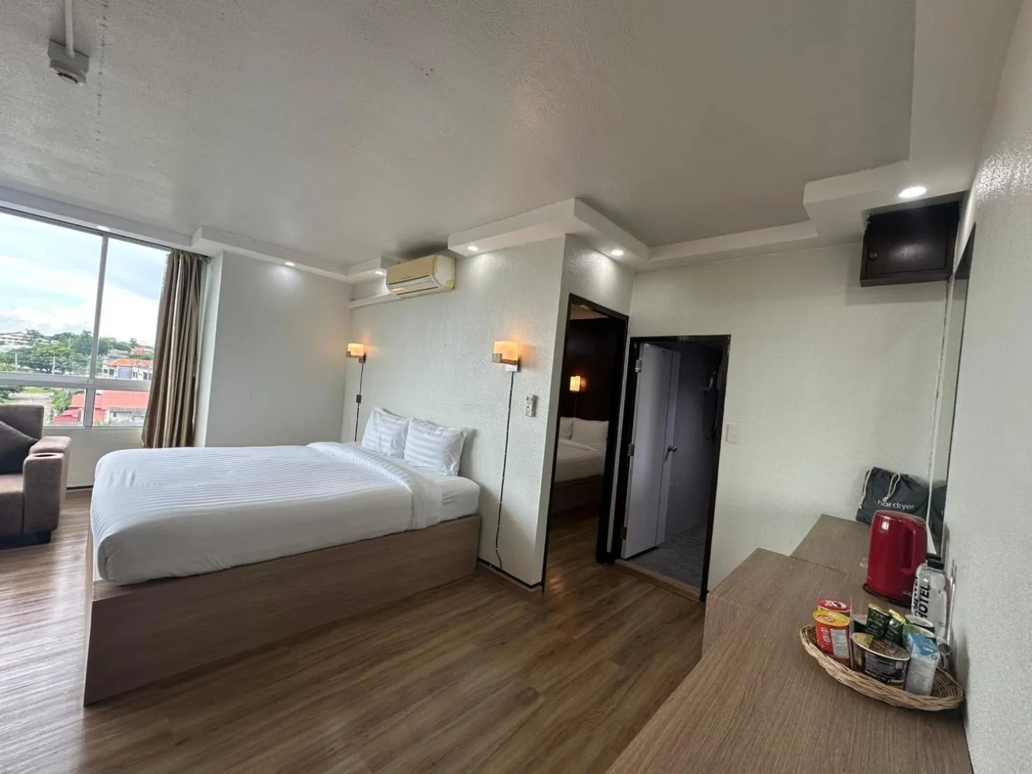 Bed in KM Kwanphayao Hotel