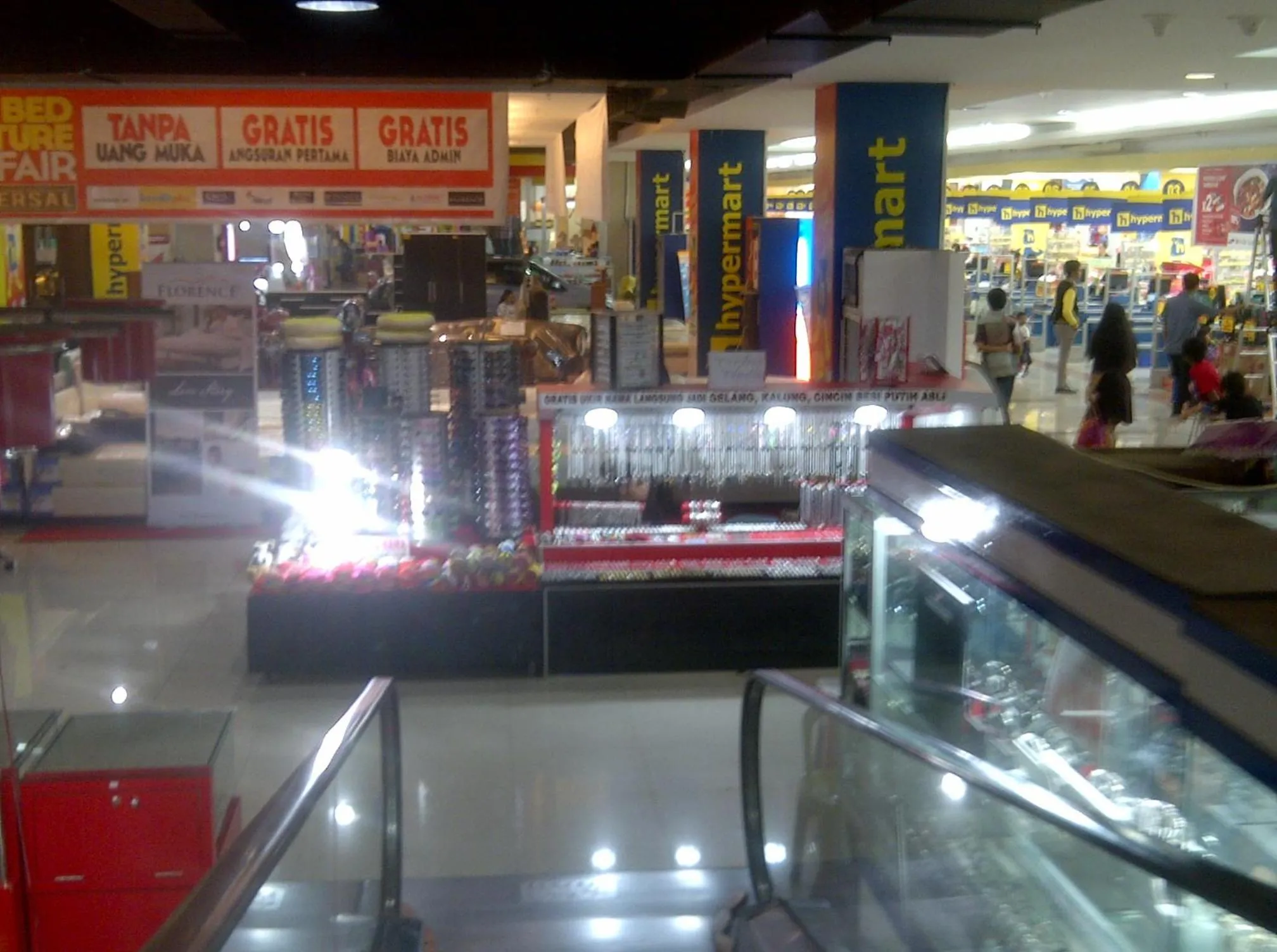 Shopping Area in Apartemen MTC 623