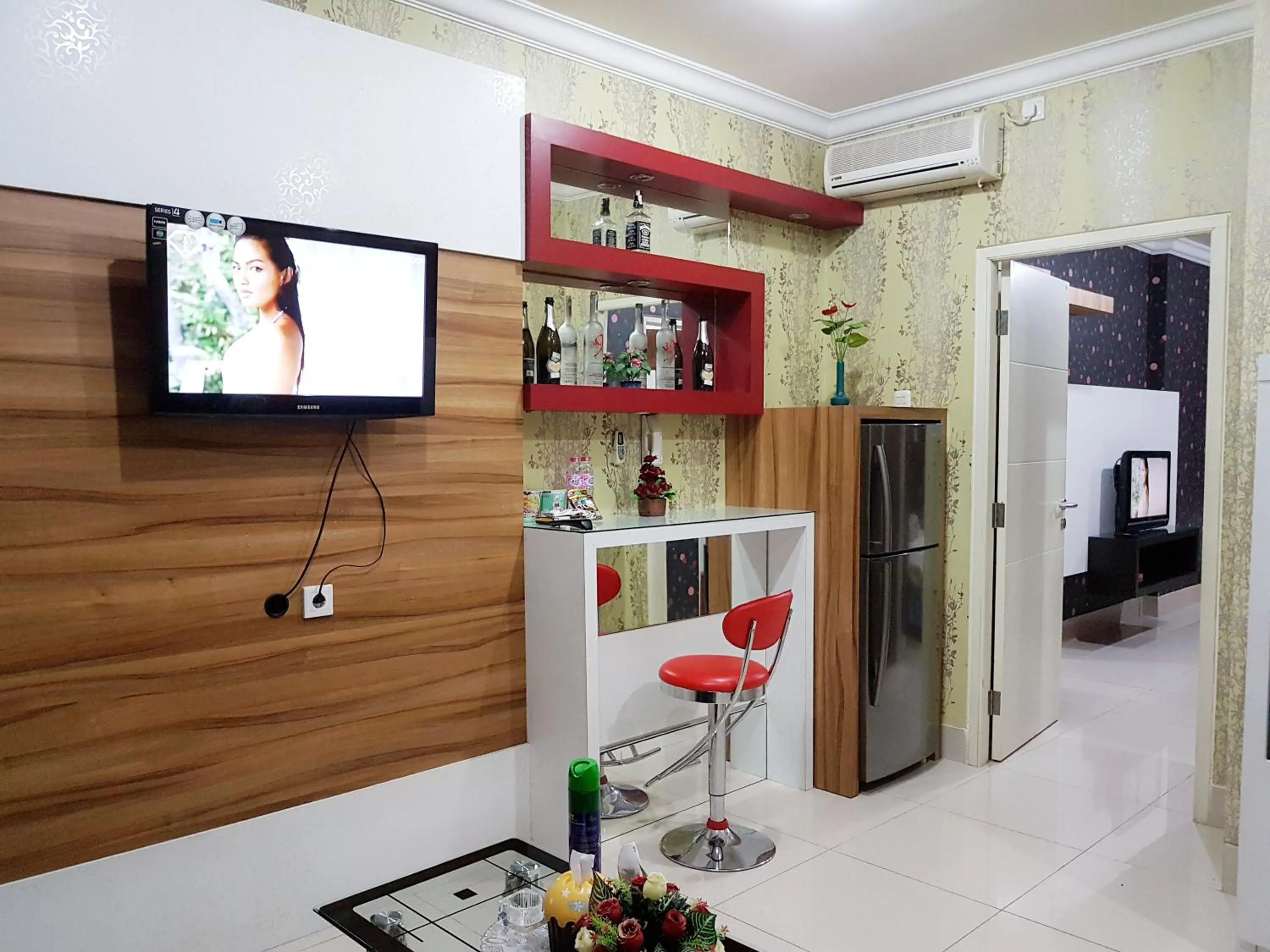 Living room in Apartemen MTC 623