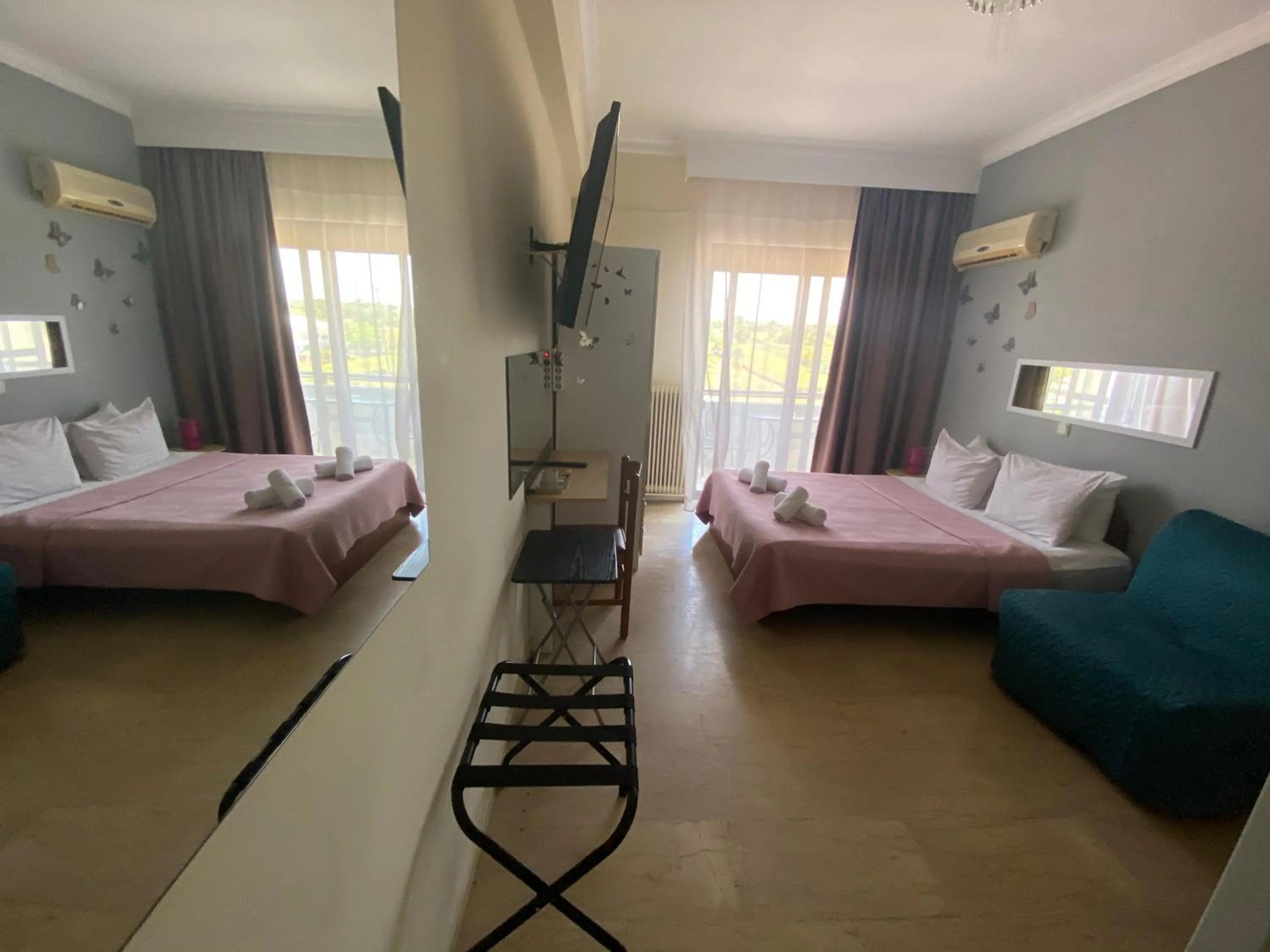 Bed in Alexander Apartments