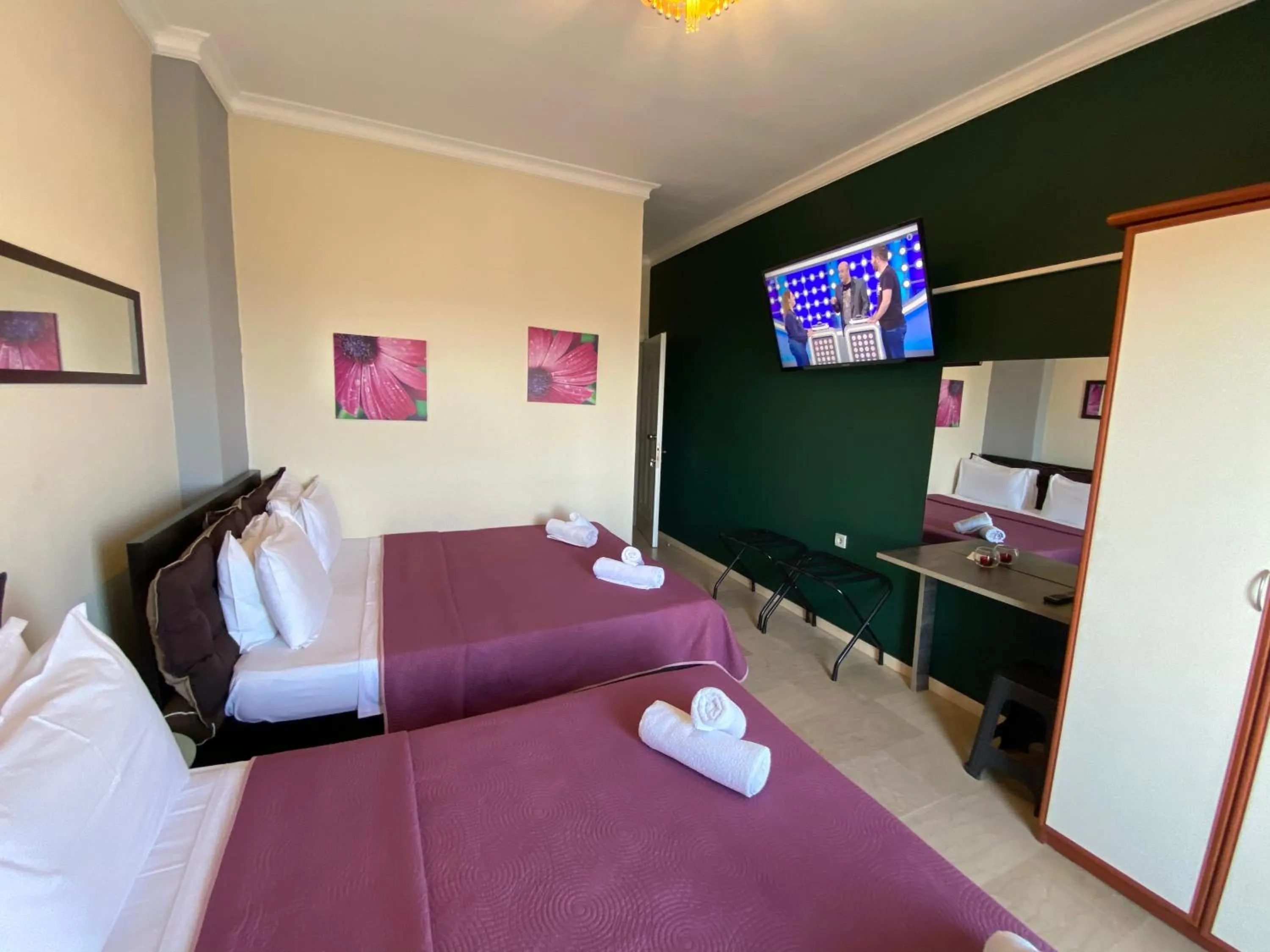 Photo of the whole room, Bed in Alexander Apartments