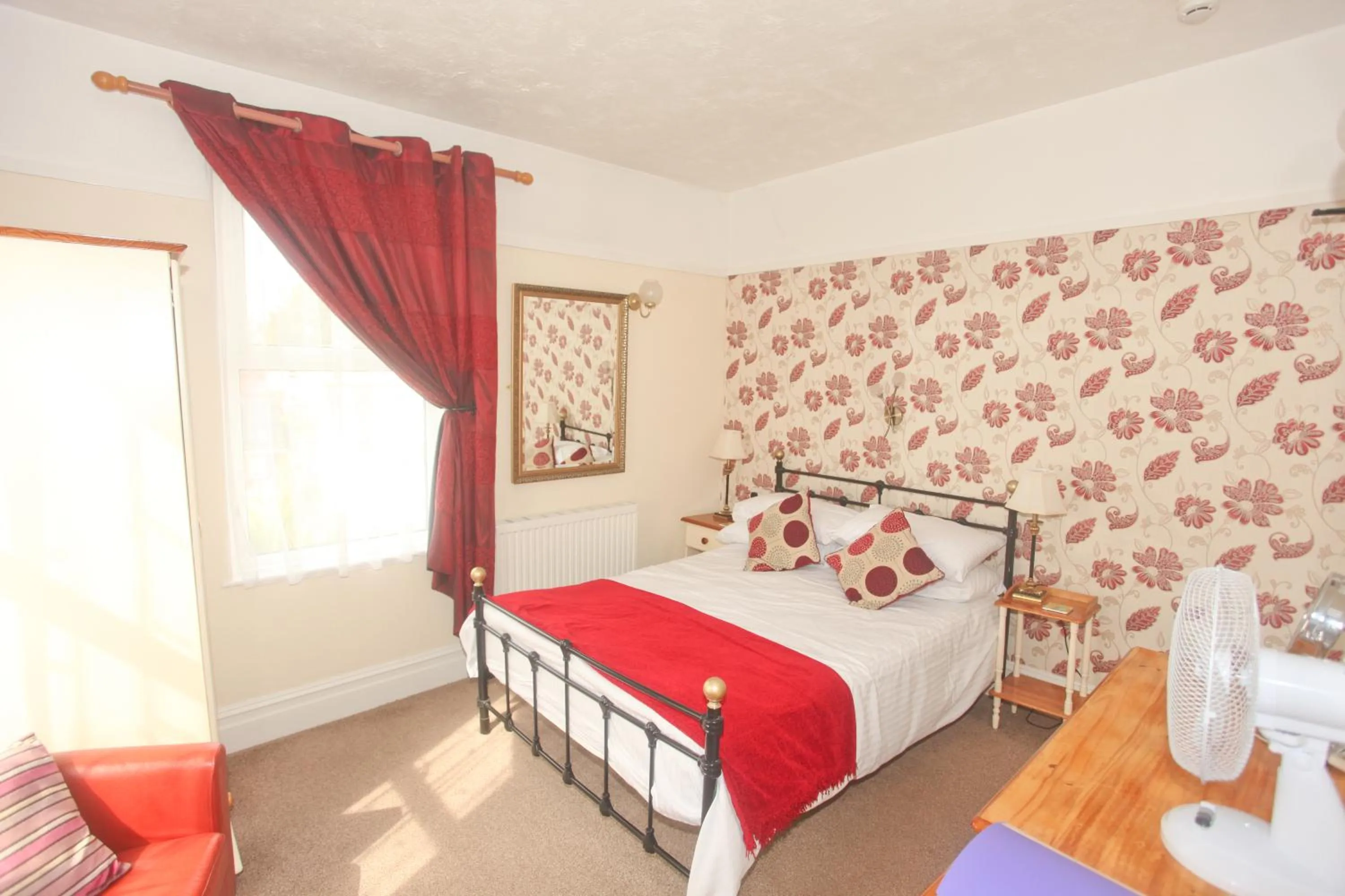 Bedroom, Bed in The Clydesdale