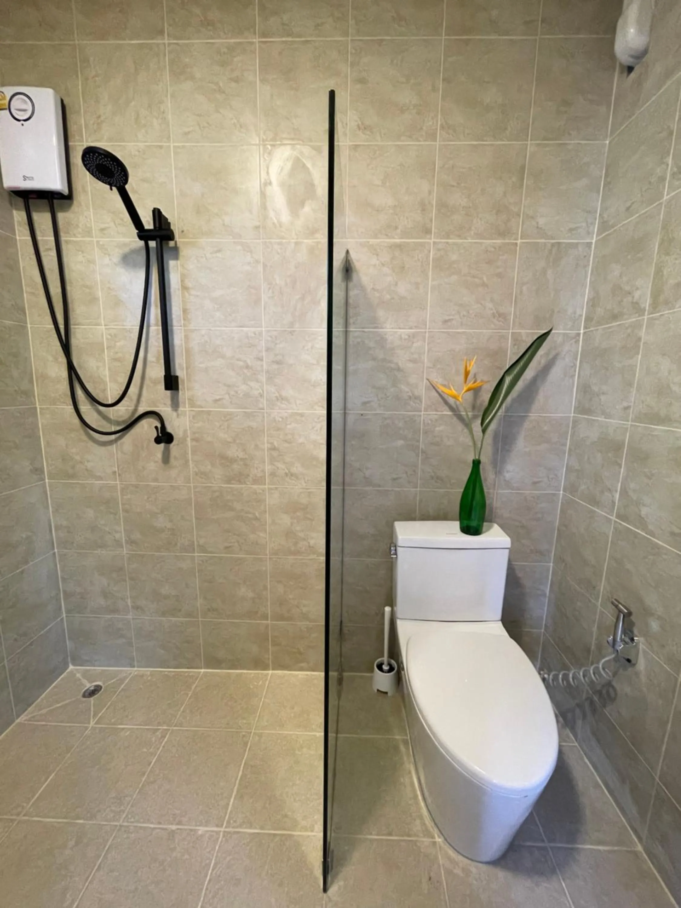 Bathroom in Mythai Guesthouse