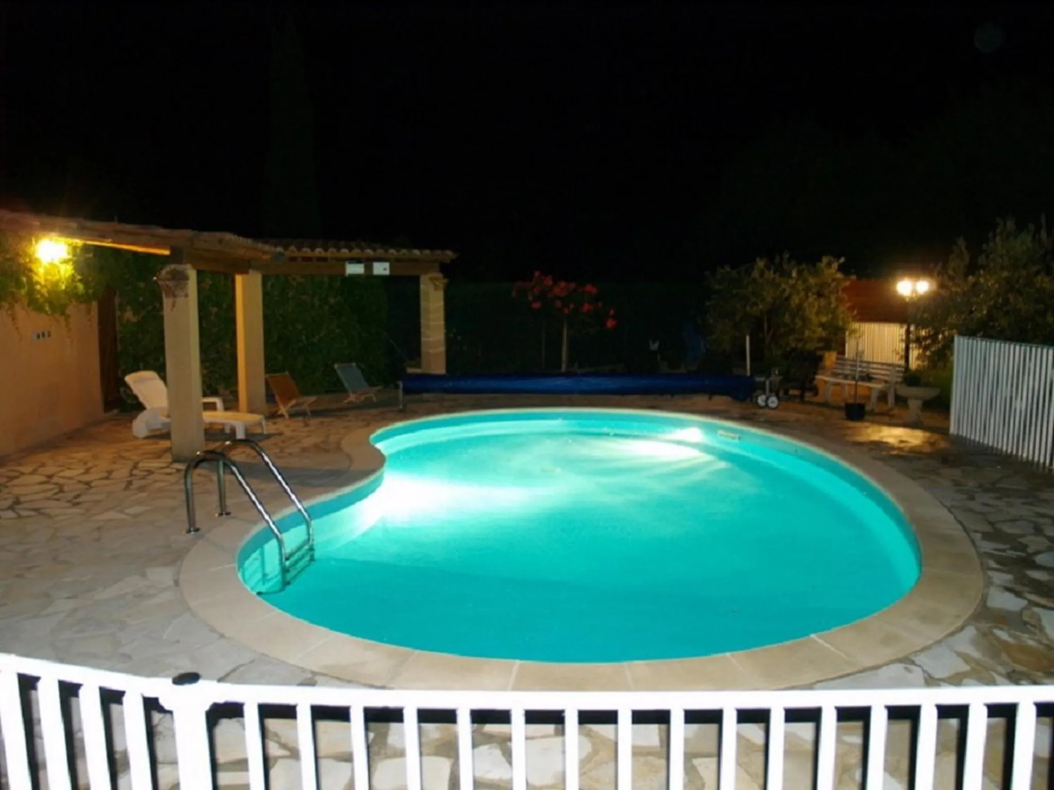 Swimming pool in Le Rieufroid