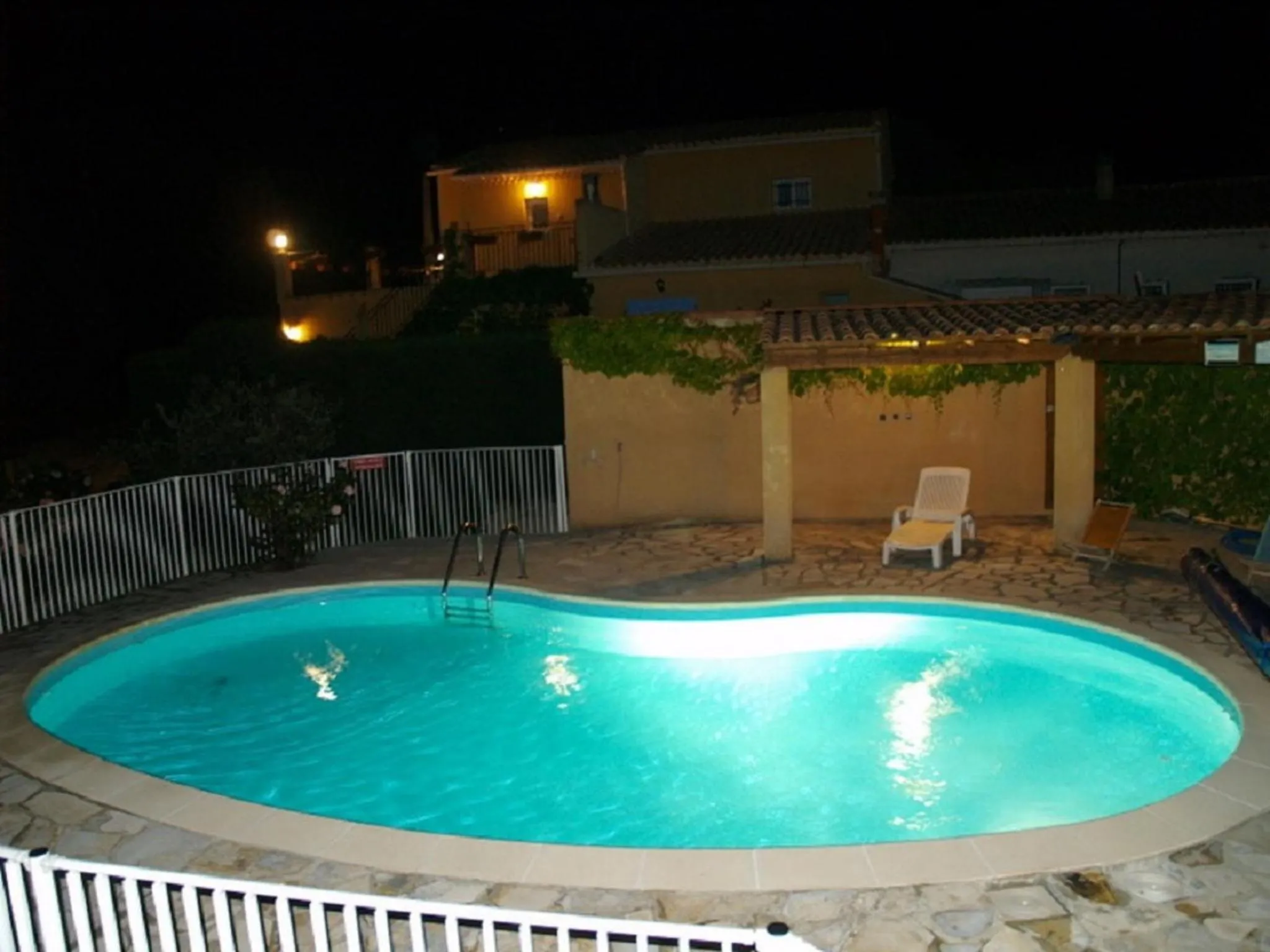 Swimming pool in Le Rieufroid