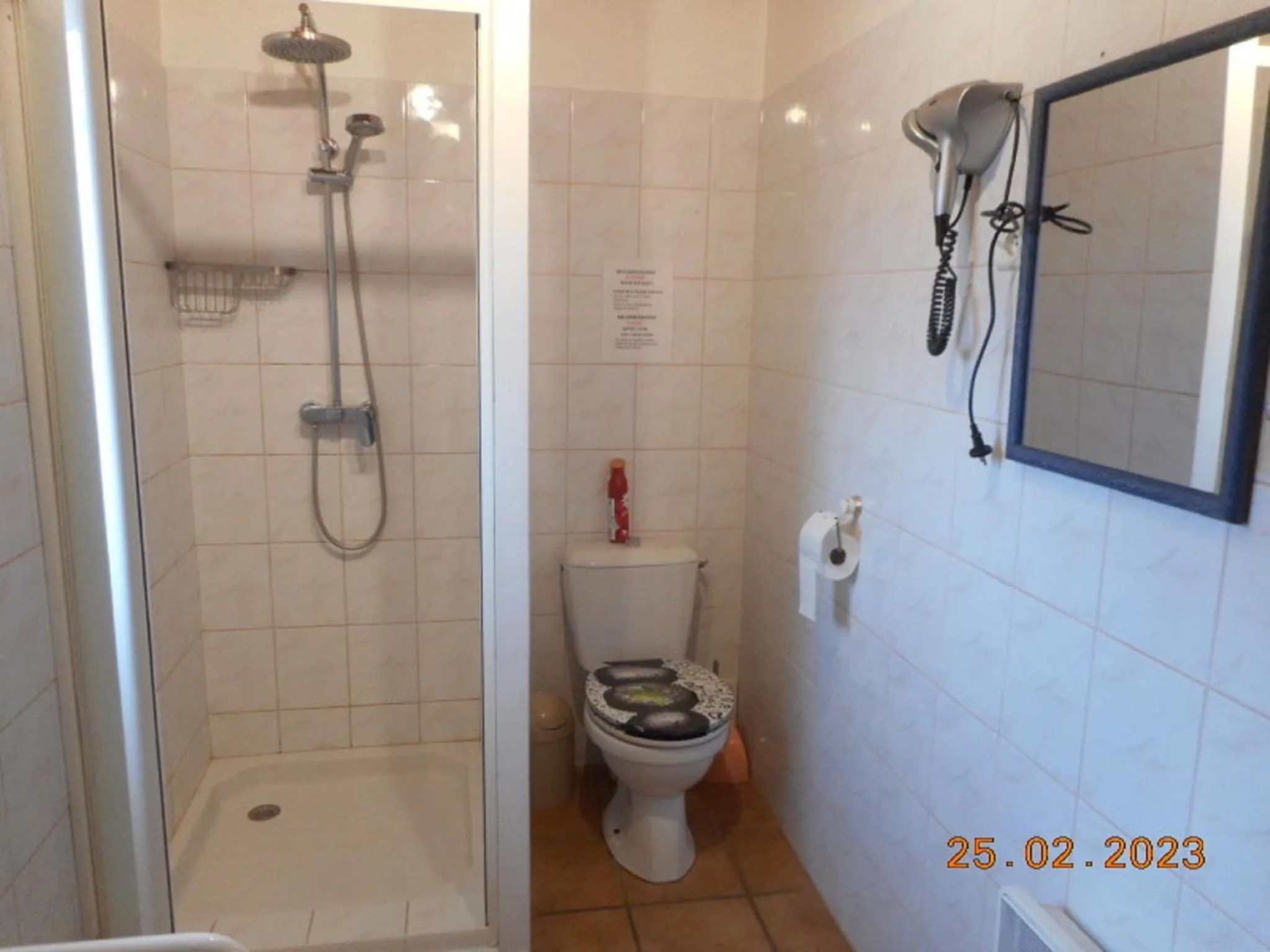 Shower in Le Rieufroid