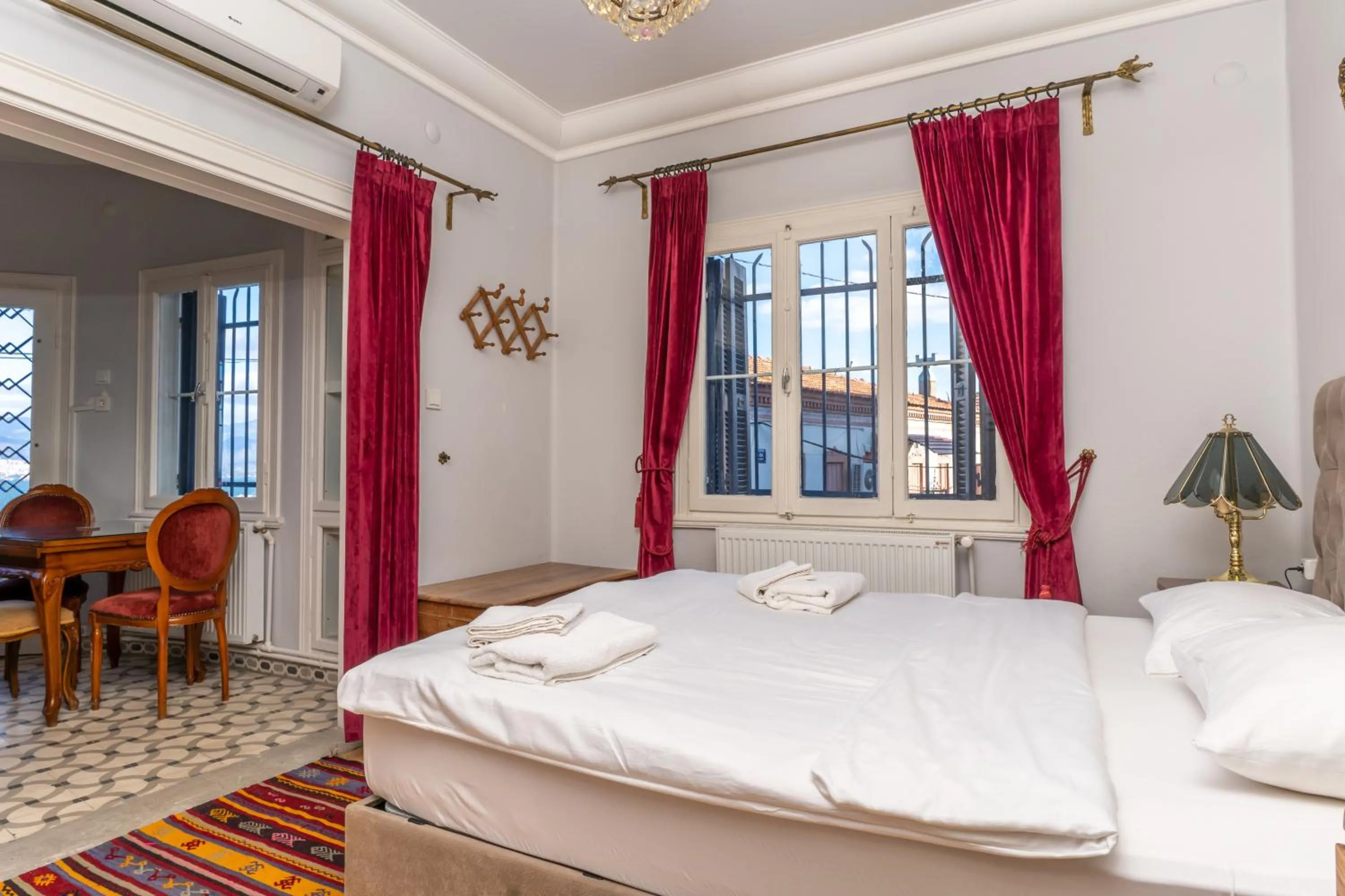 Bed in Büyük Konak İzmir