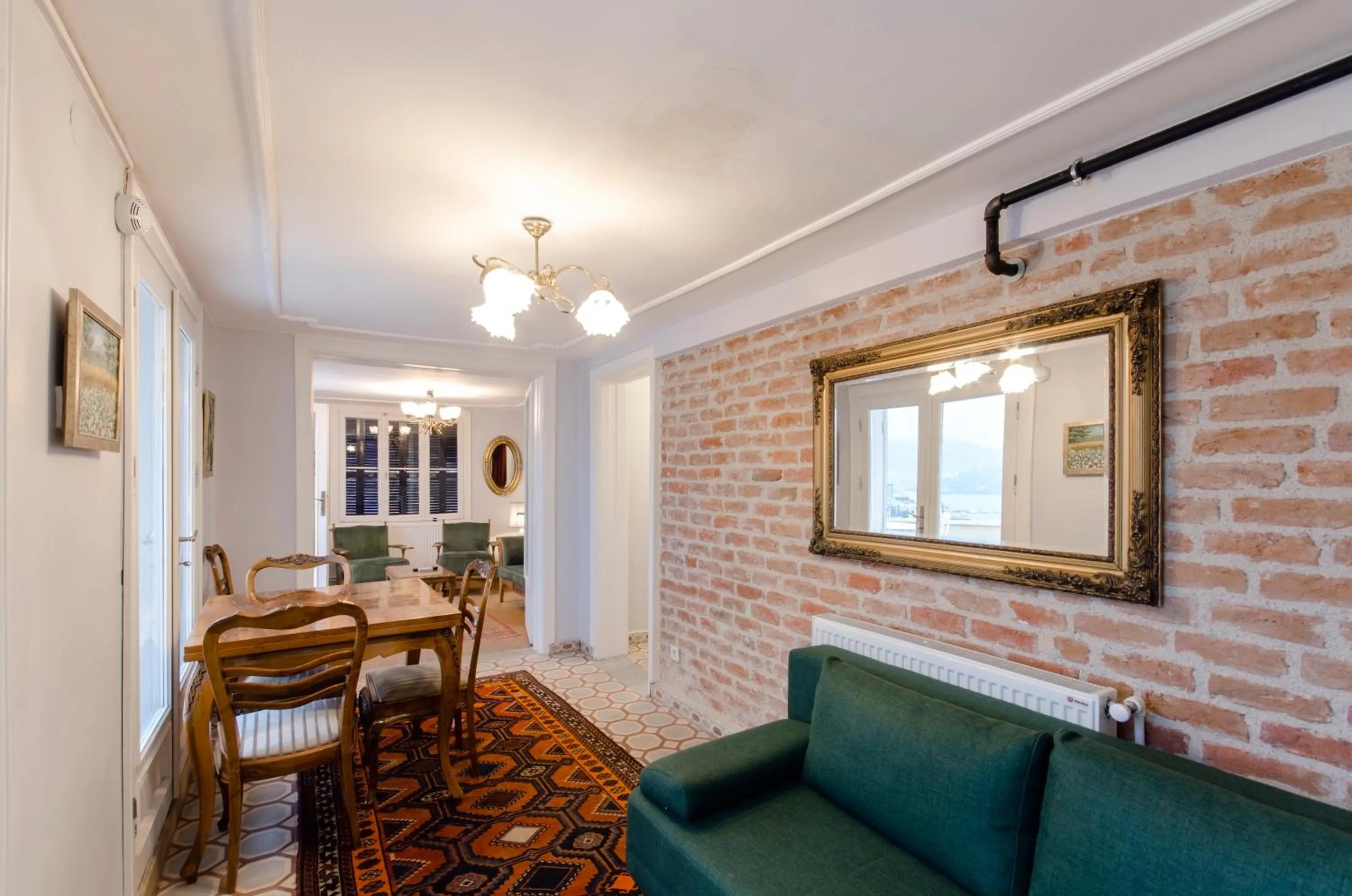 Seating area in Büyük Konak İzmir