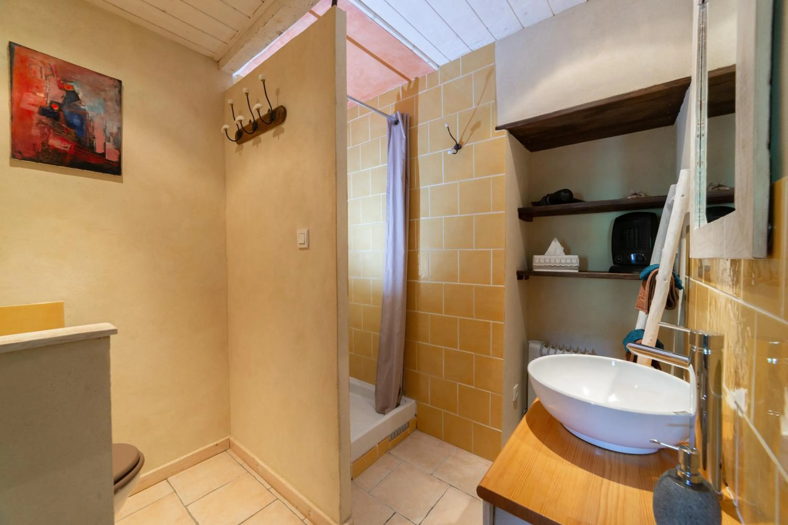 Shower in La Calade Chambres d'Hôtes & Espace Bien-Etre