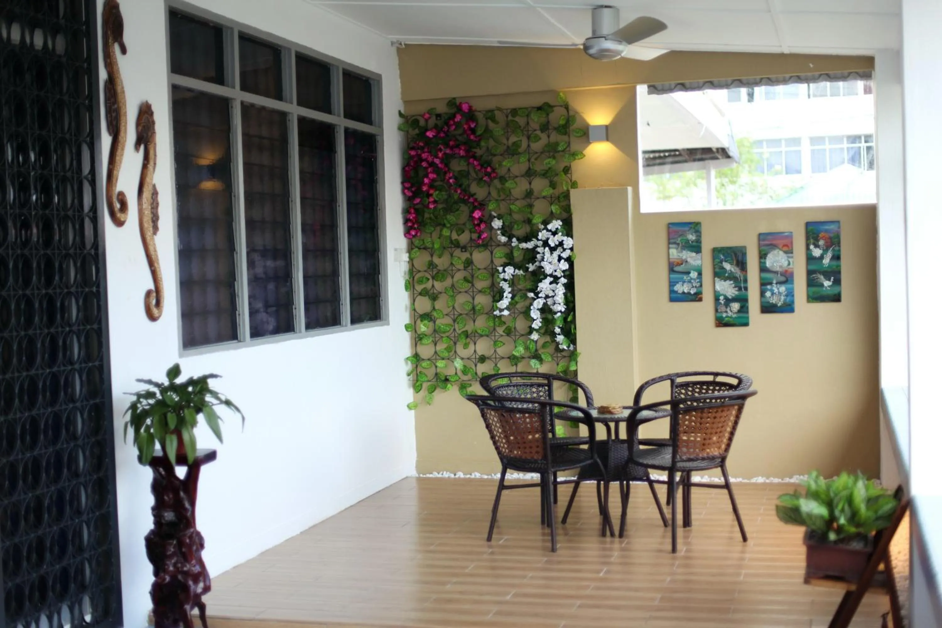 Come Inn Homestay 1380