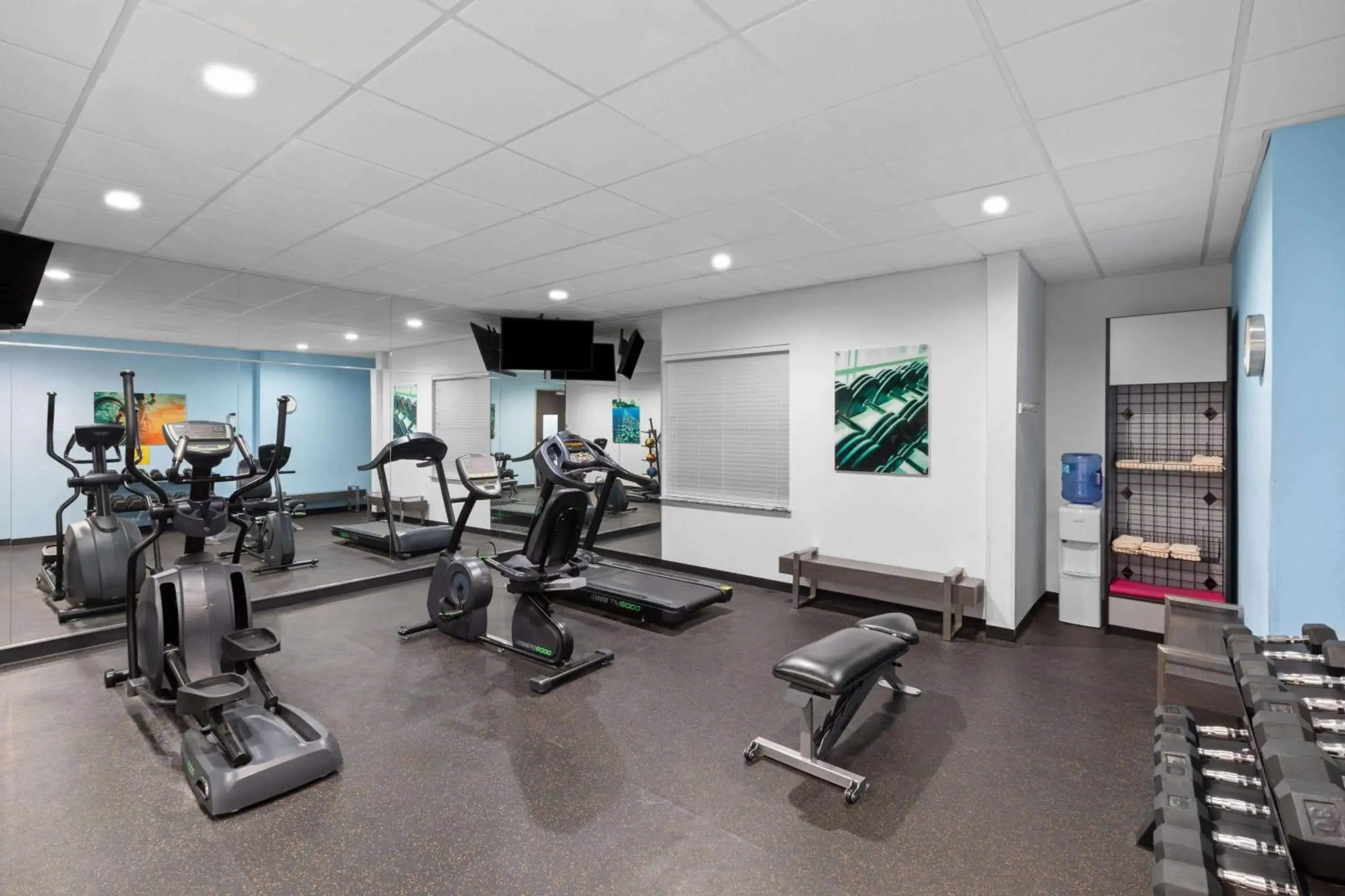 Fitness centre/facilities in Days Inn & Suites by Wyndham Lubbock Medical Center Fitness centre/facilities in Days Inn & Suites by Wyndham Lubbock Medical Center
