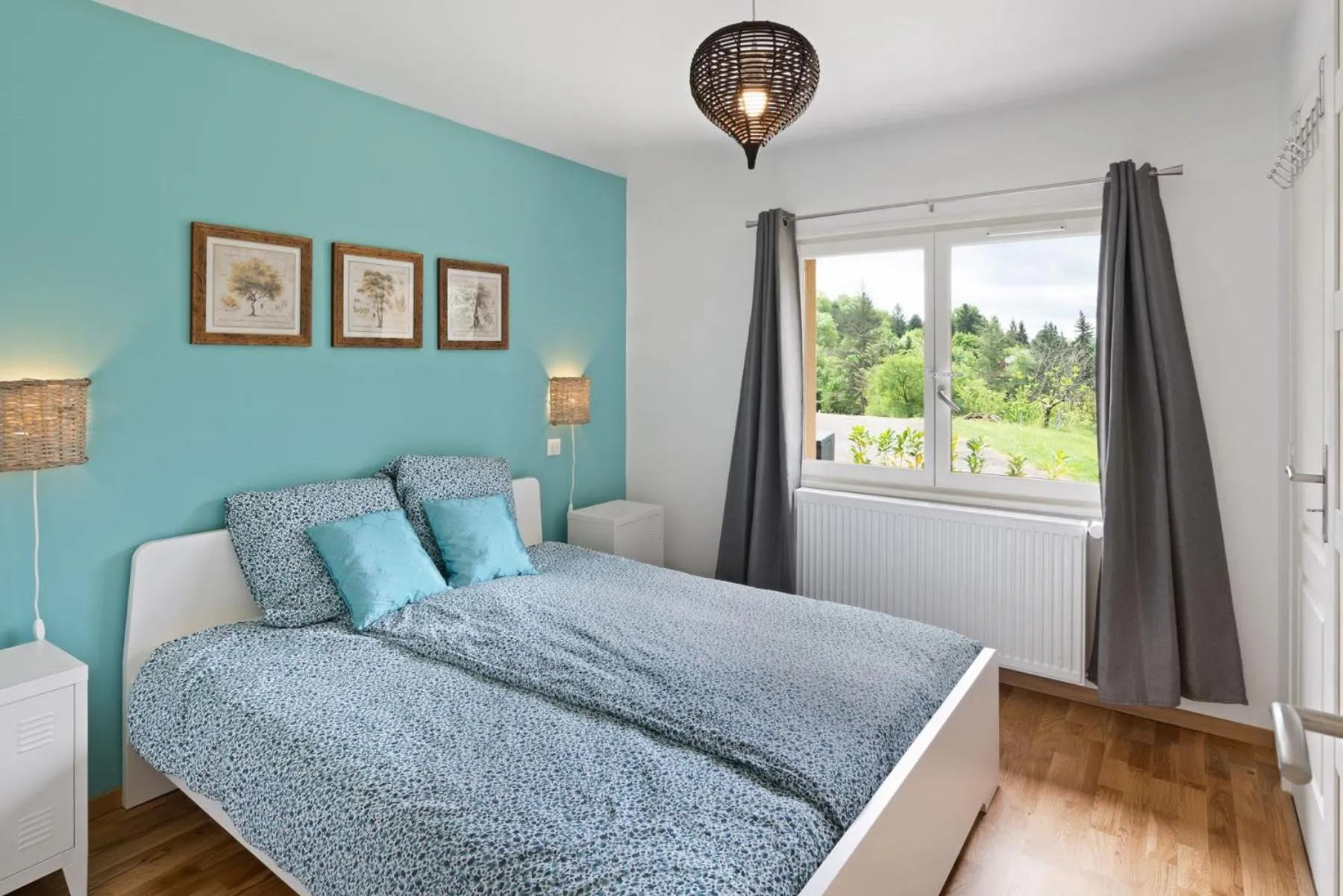 Bedroom, Bed in Excellent Sarlat