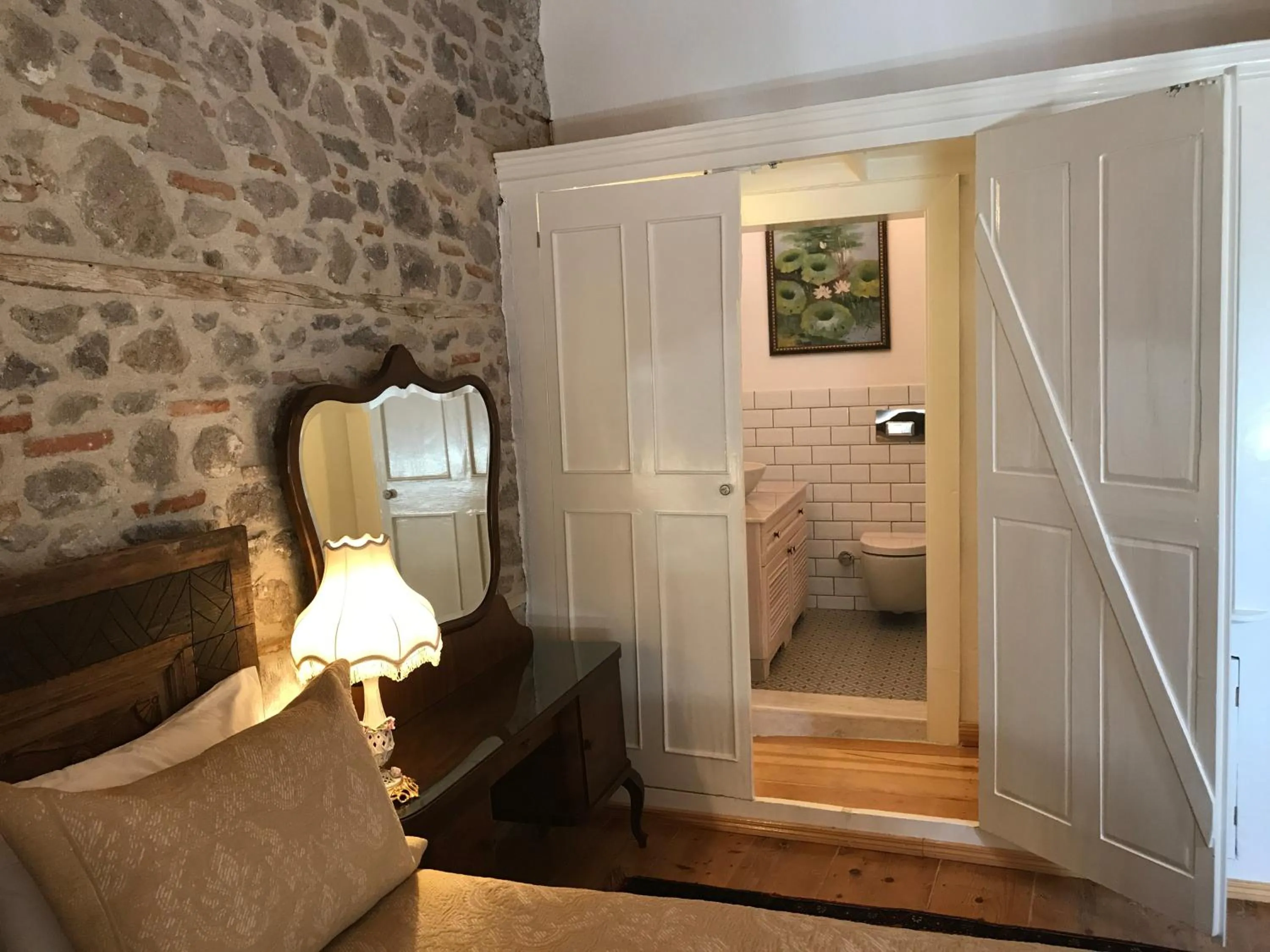 Decorative detail in Dutlu Konak