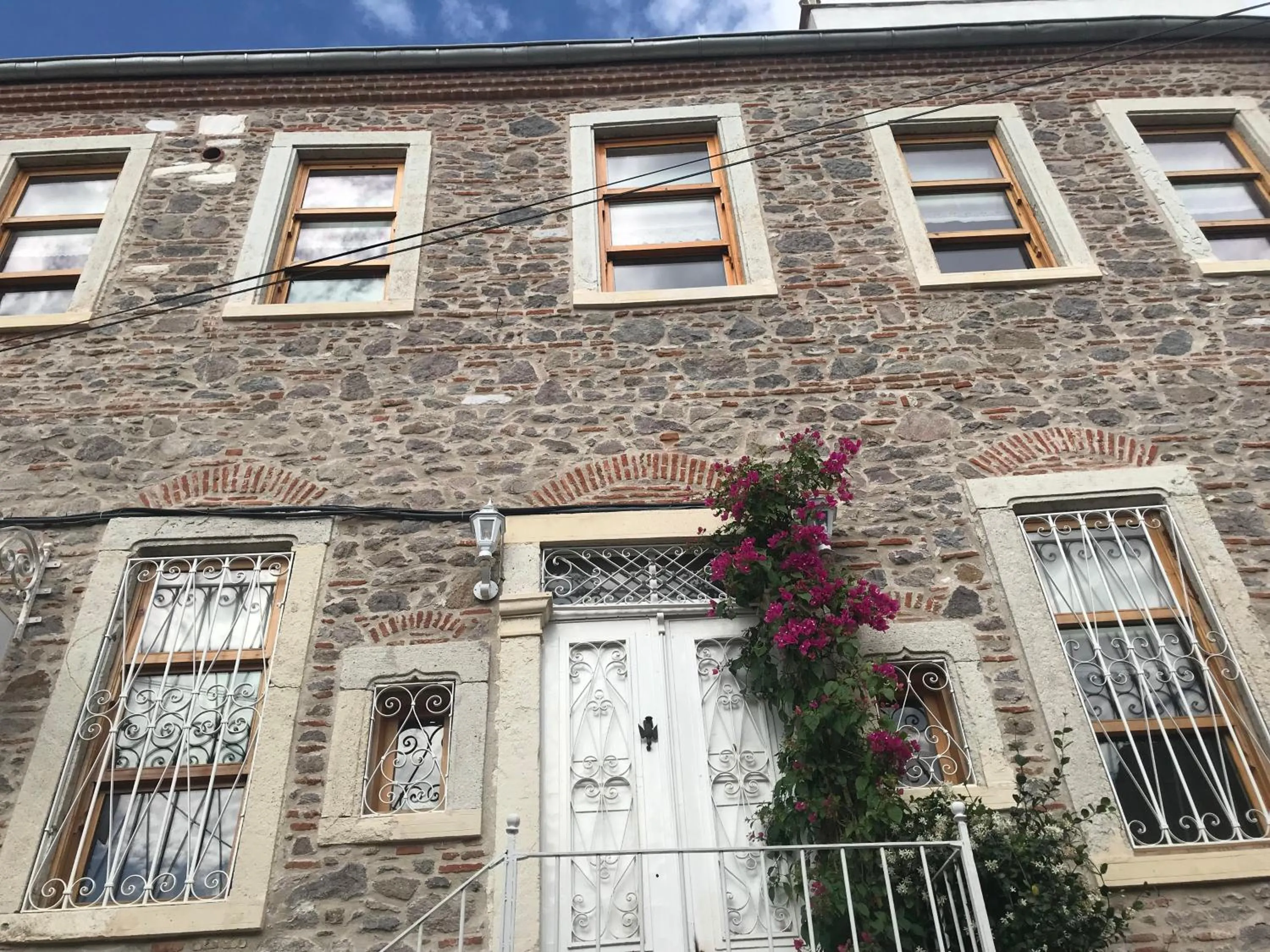 Facade/entrance in Dutlu Konak