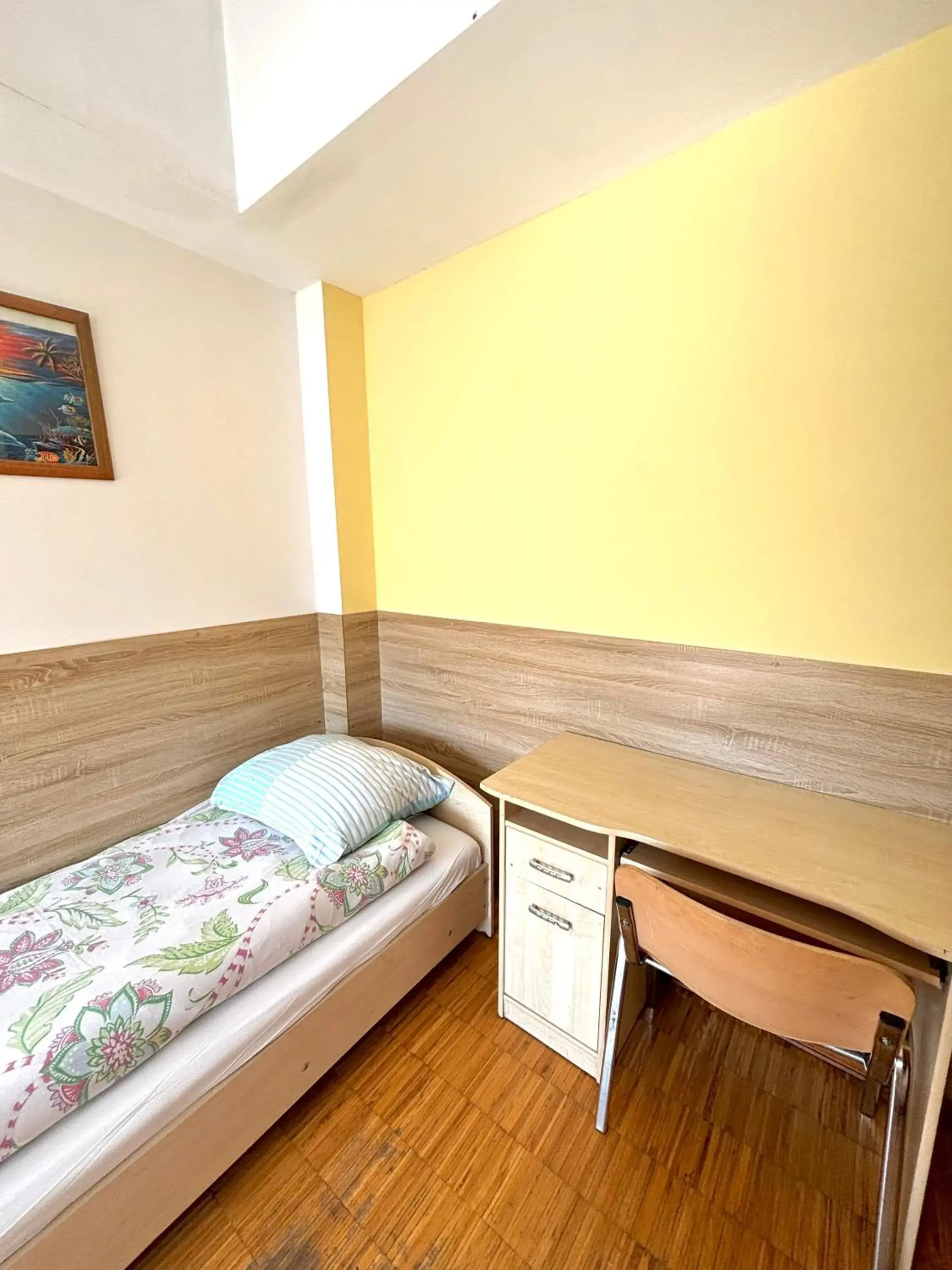 Quadruple Room in Hostel Nuove Frontiere Quadruple Room in Hostel Nuove Frontiere