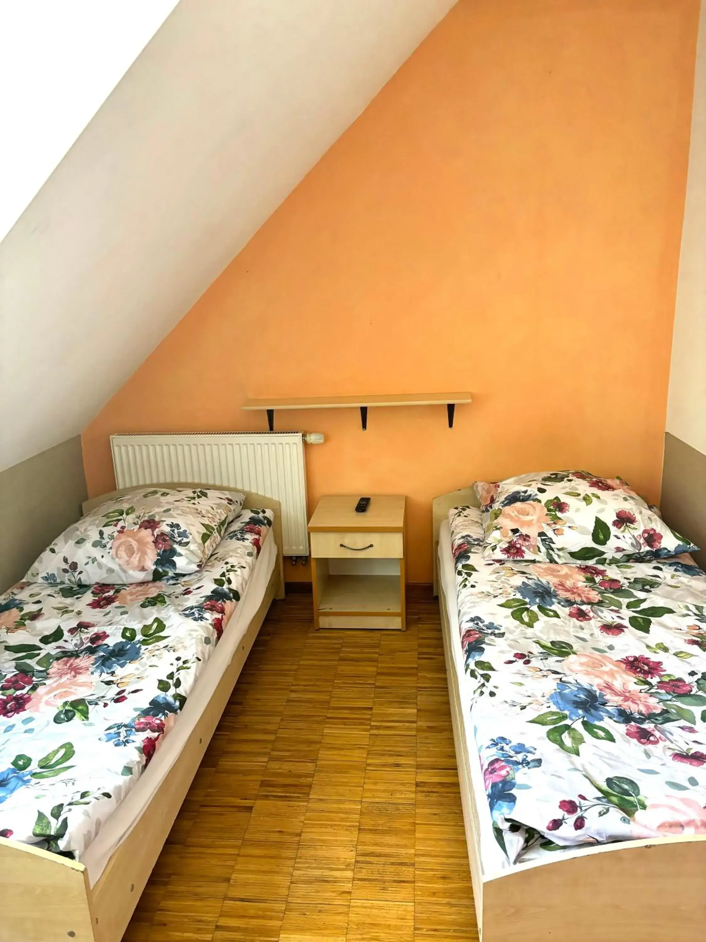 Twin Room in Hostel Nuove Frontiere Twin Room in Hostel Nuove Frontiere