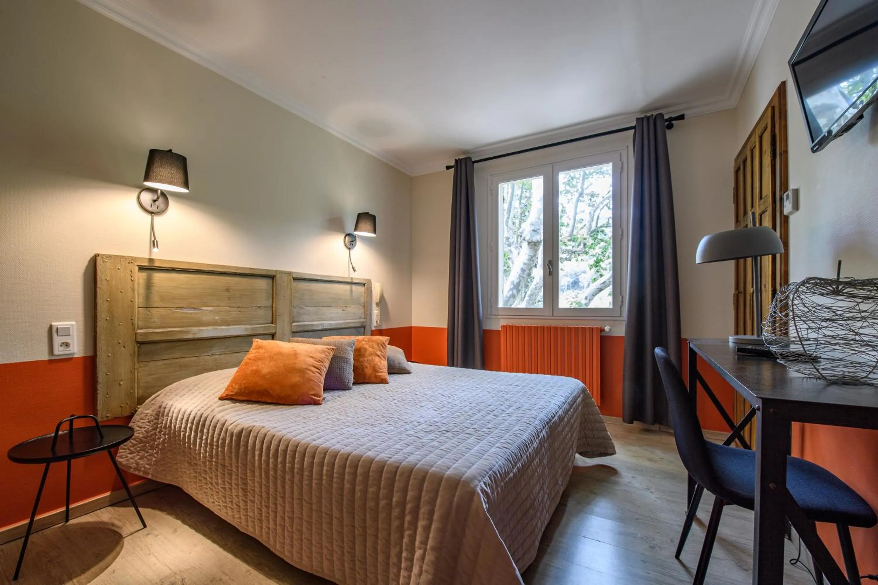 Property building, Bed in Les Florets