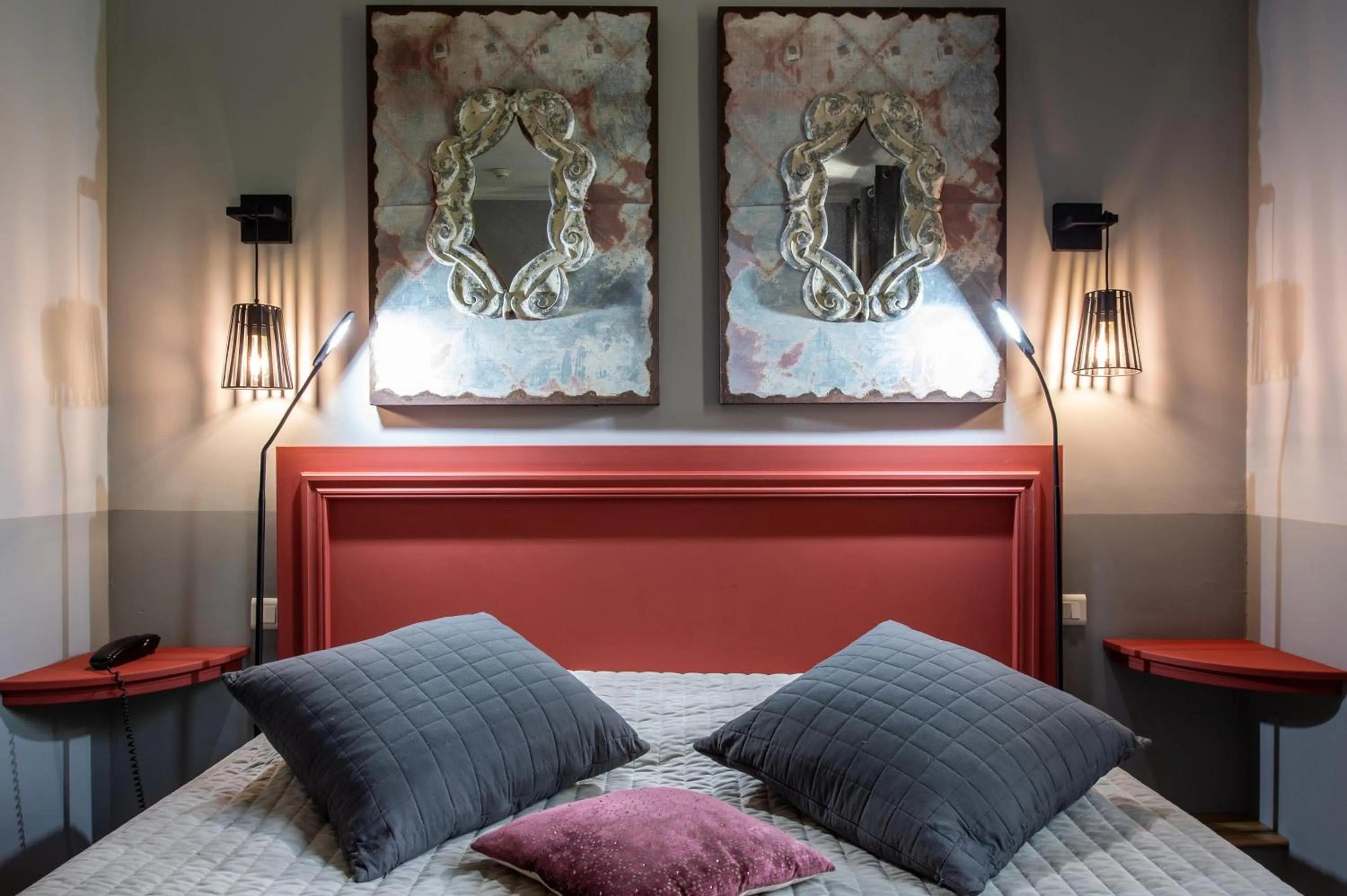 Property building, Bed in Les Florets