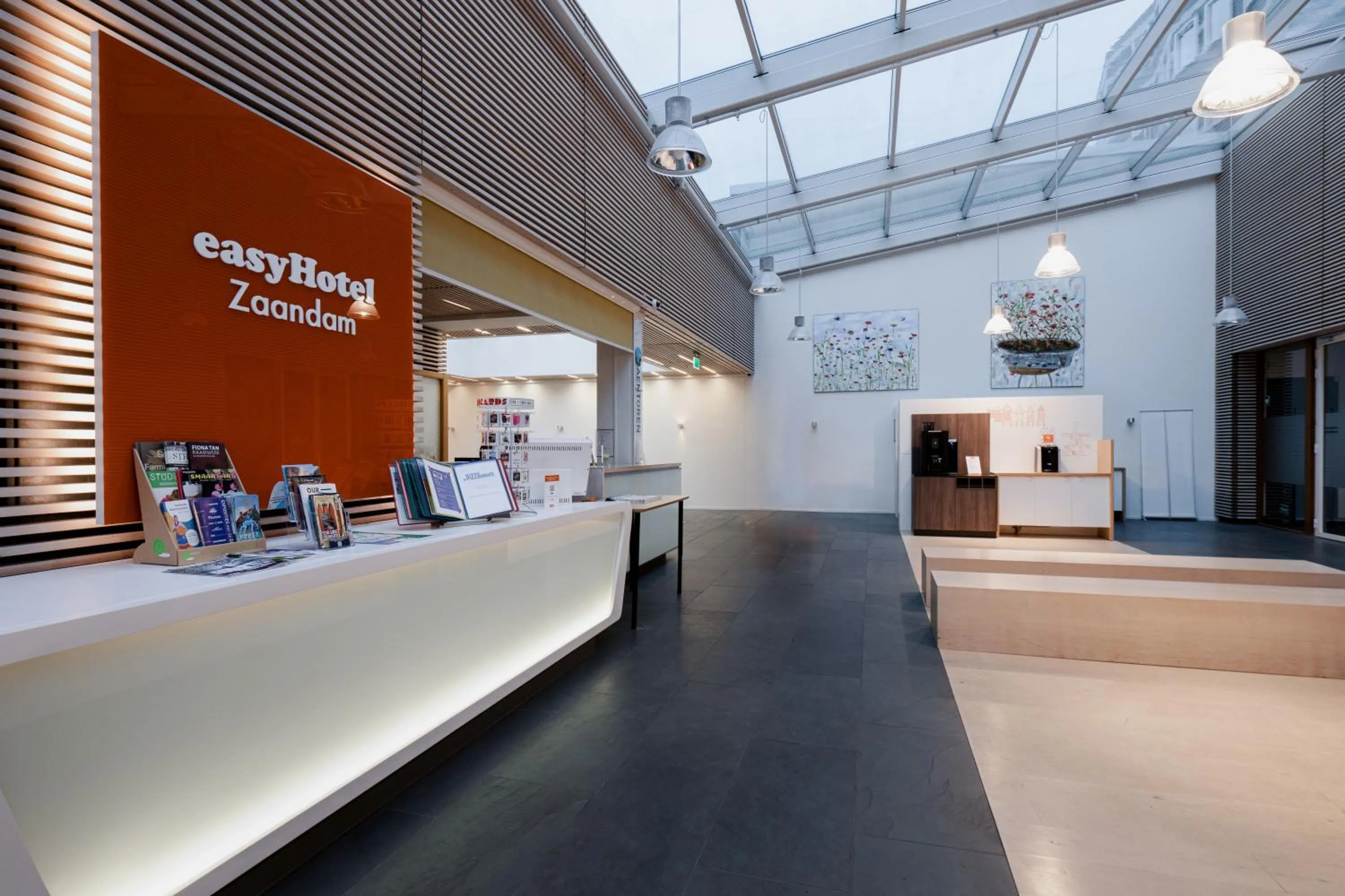 Lobby or reception in easyHotel Amsterdam Zaandam