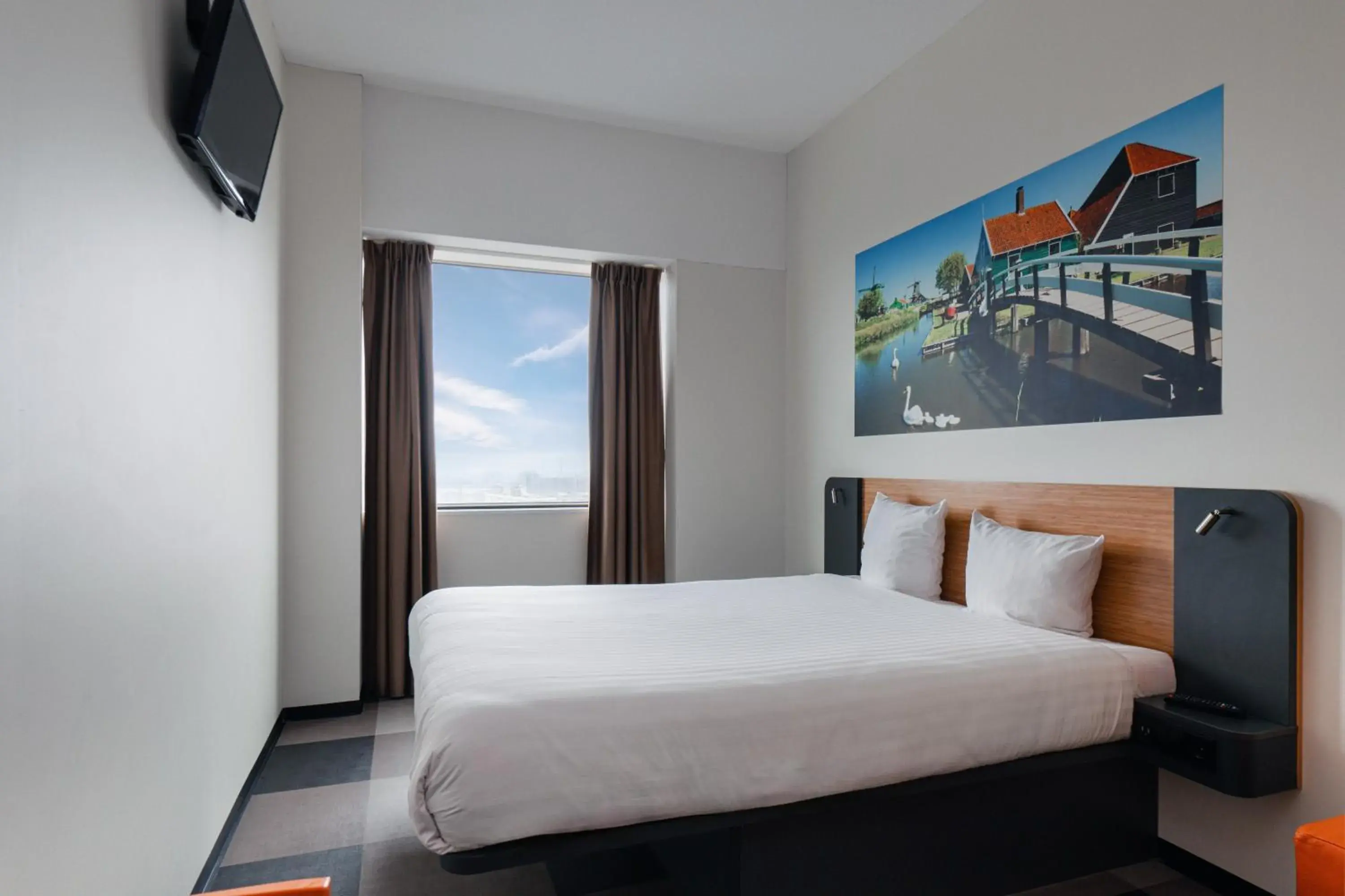 Bedroom, Bed in easyHotel Amsterdam Zaandam Bedroom, Bed in easyHotel Amsterdam Zaandam