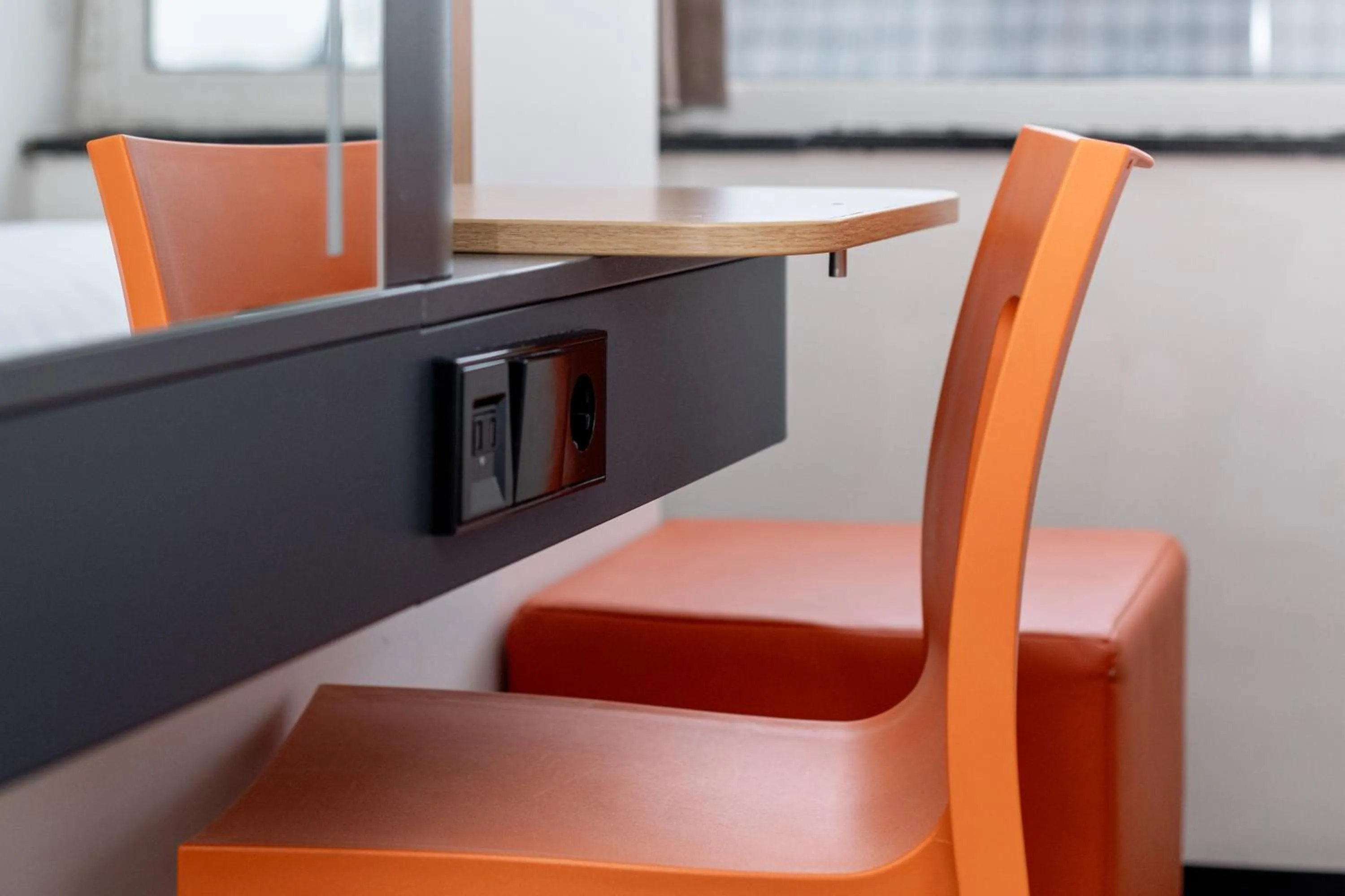 Seating area in easyHotel Amsterdam Zaandam